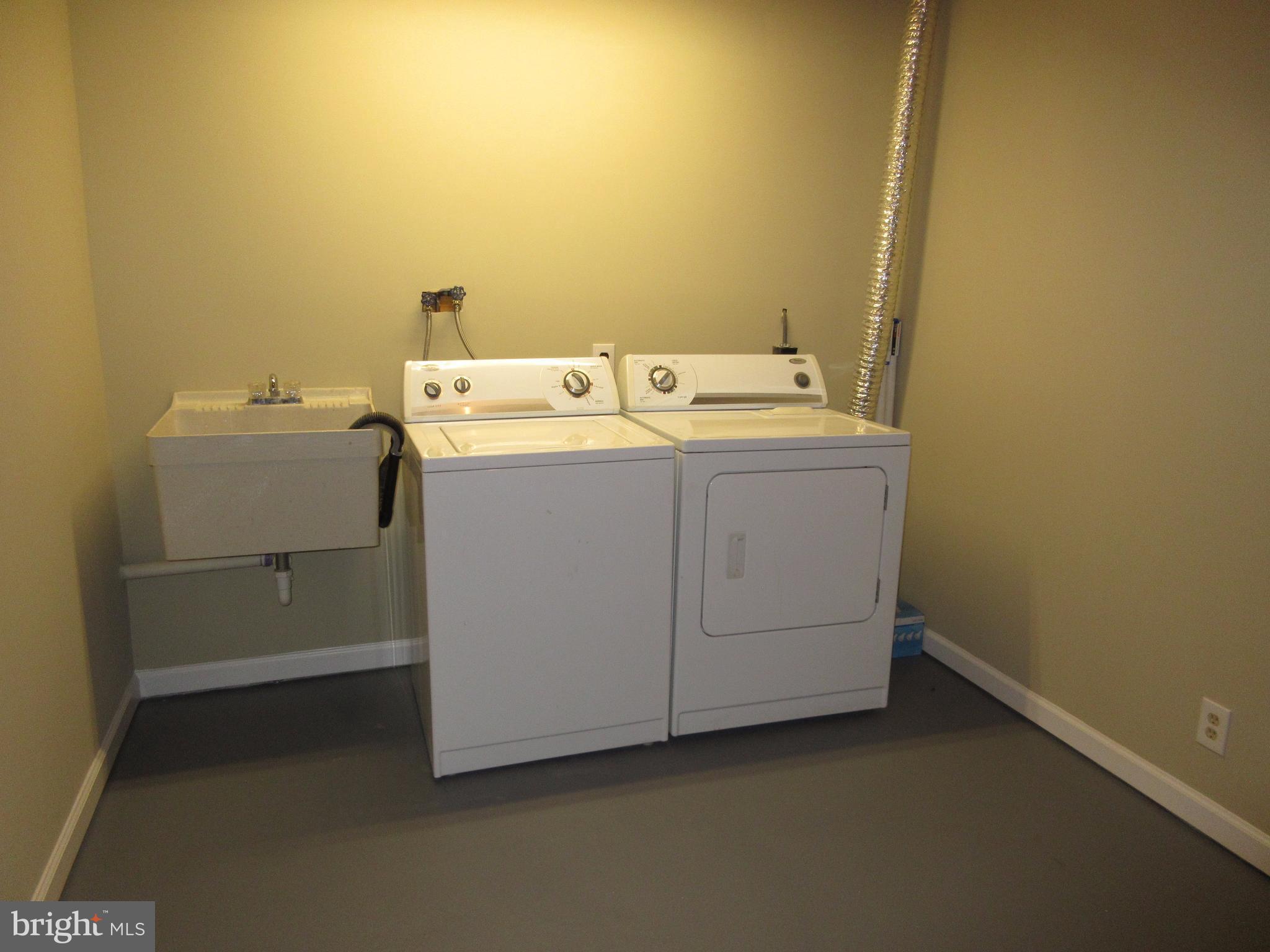 OLD TOWN - Residential Lease