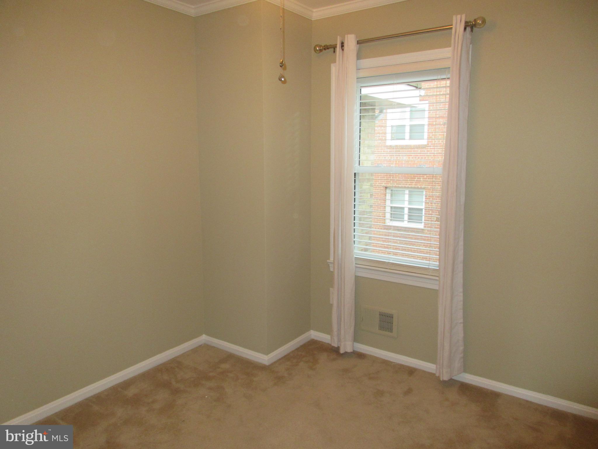 OLD TOWN - Residential Lease