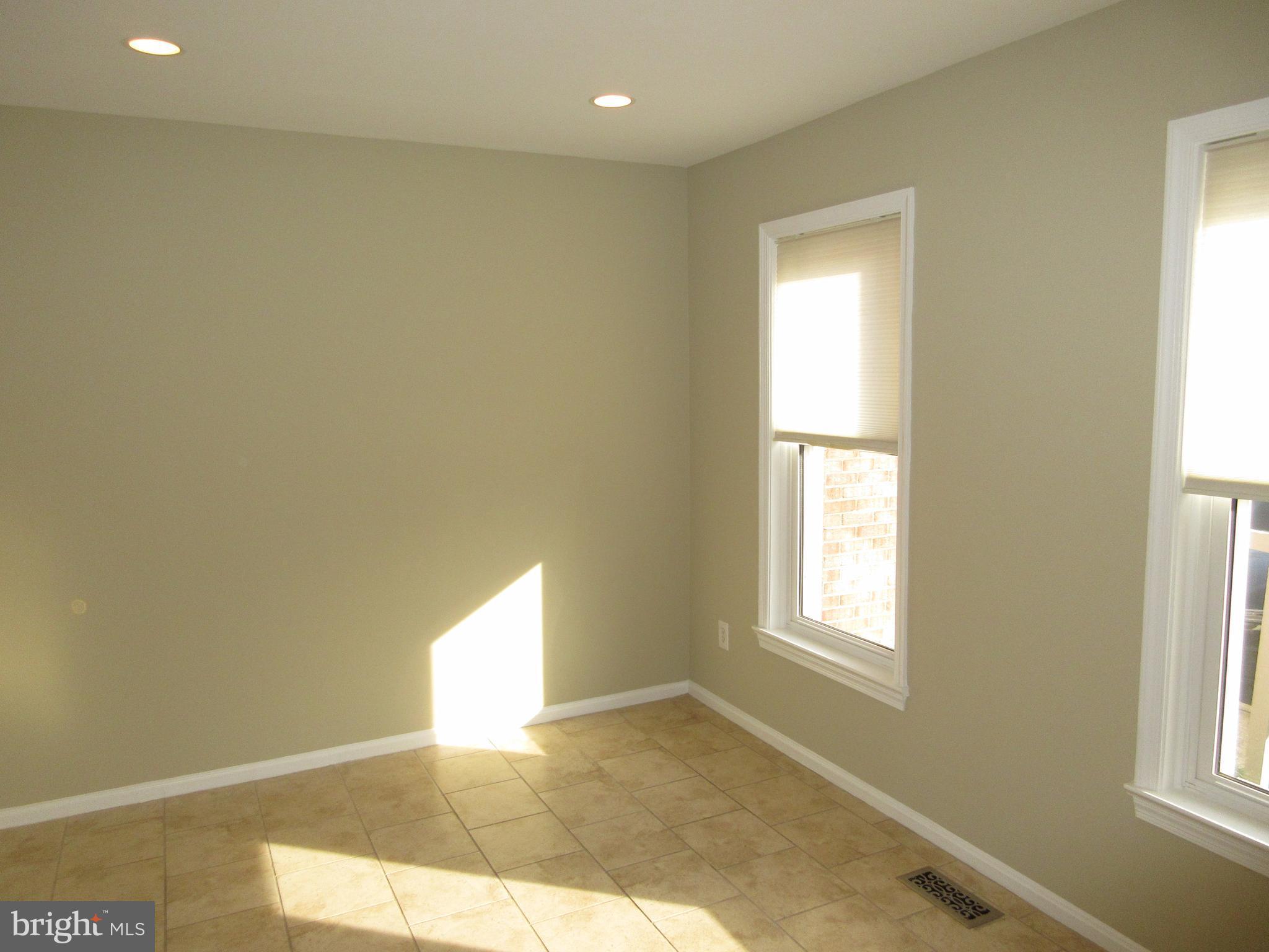 OLD TOWN - Residential Lease