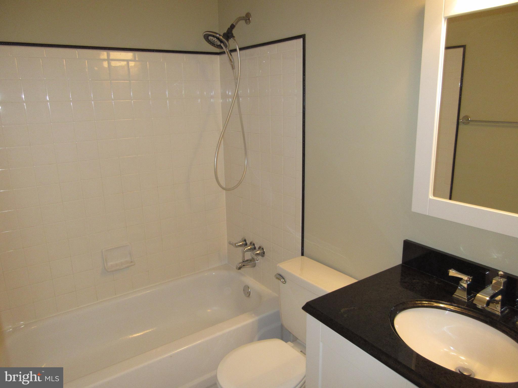 OLD TOWN - Residential Lease