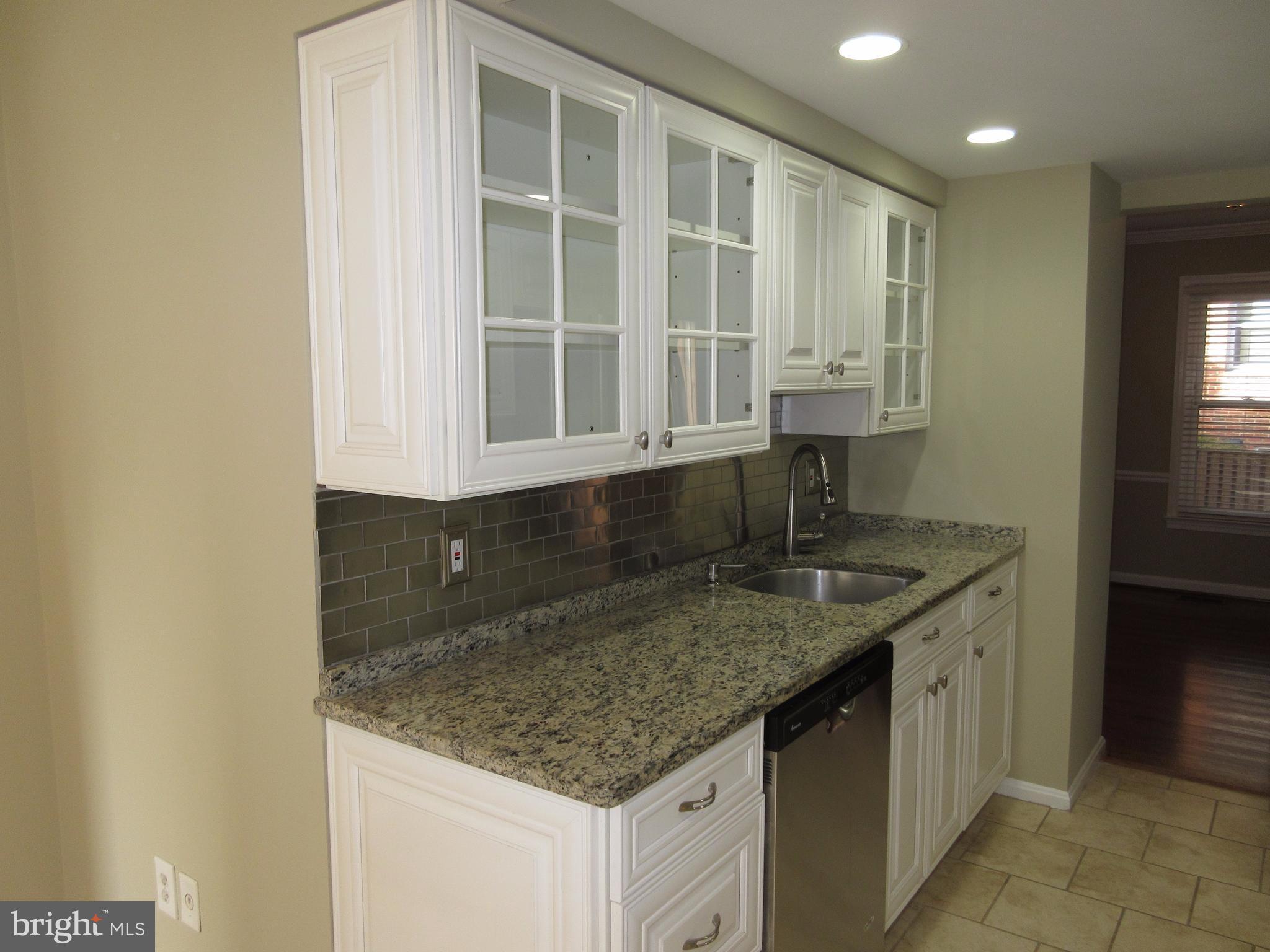 OLD TOWN - Residential Lease