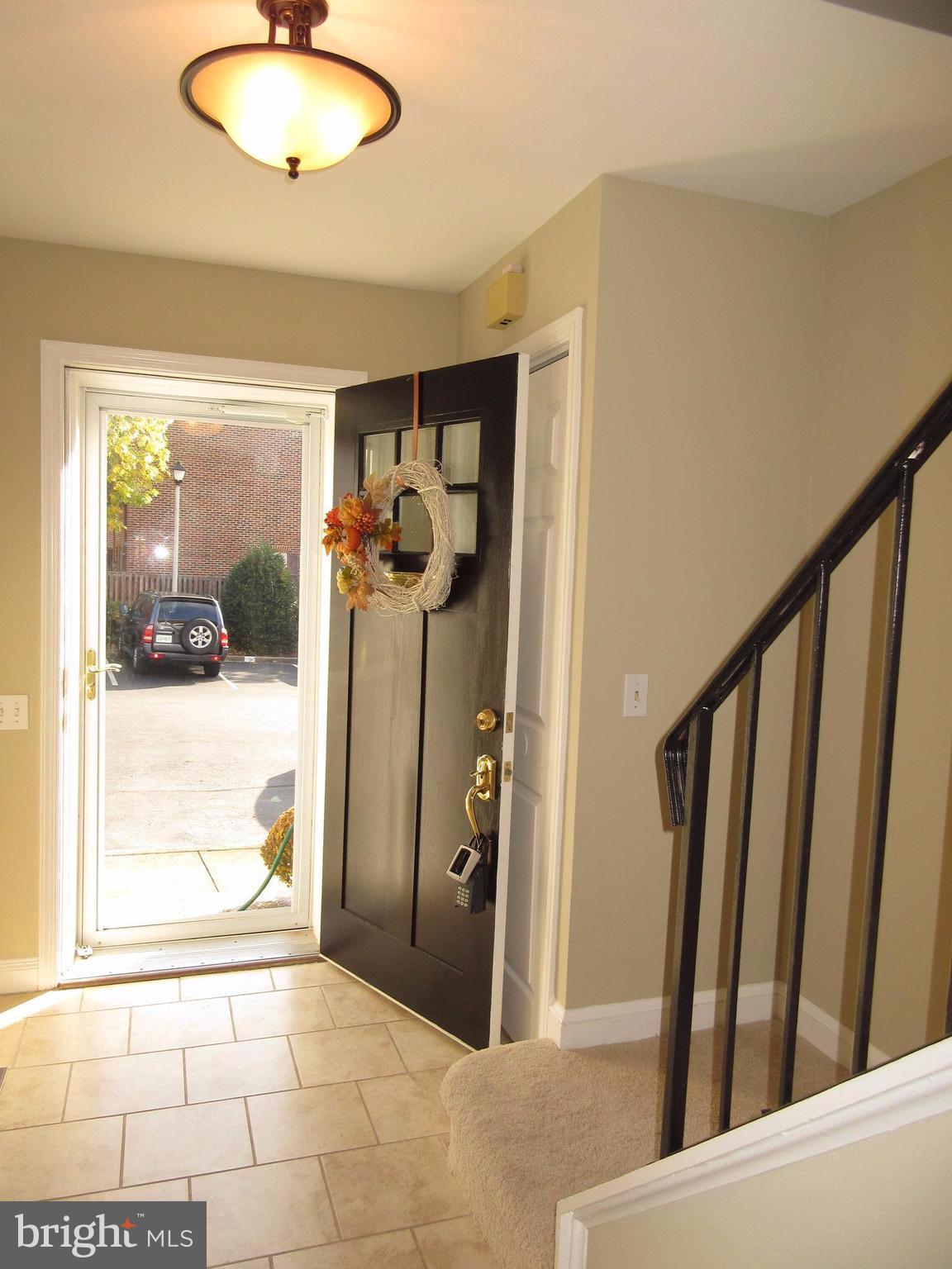 OLD TOWN - Residential Lease