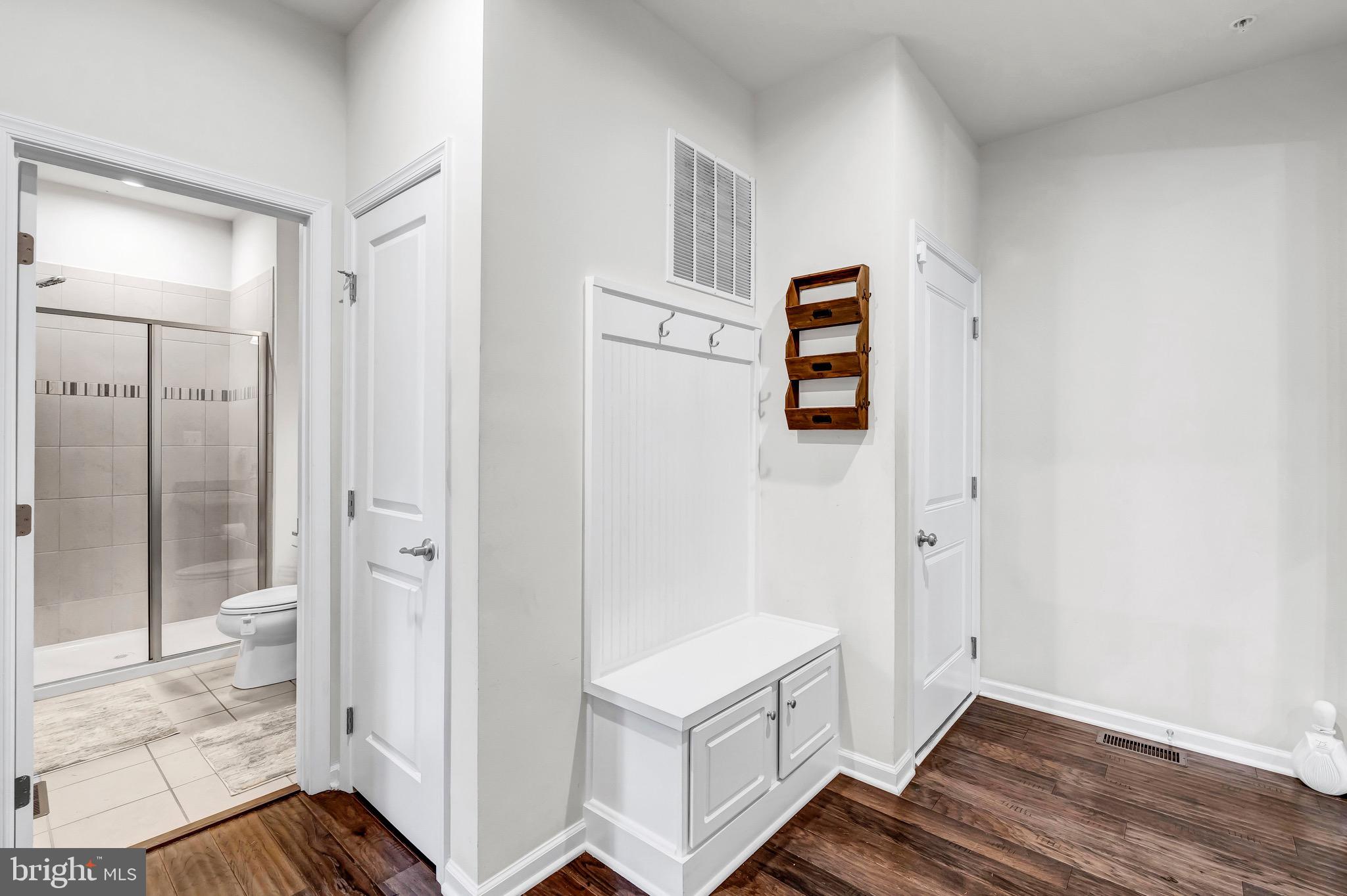 BALMORAL-PLAT 10> - Residential