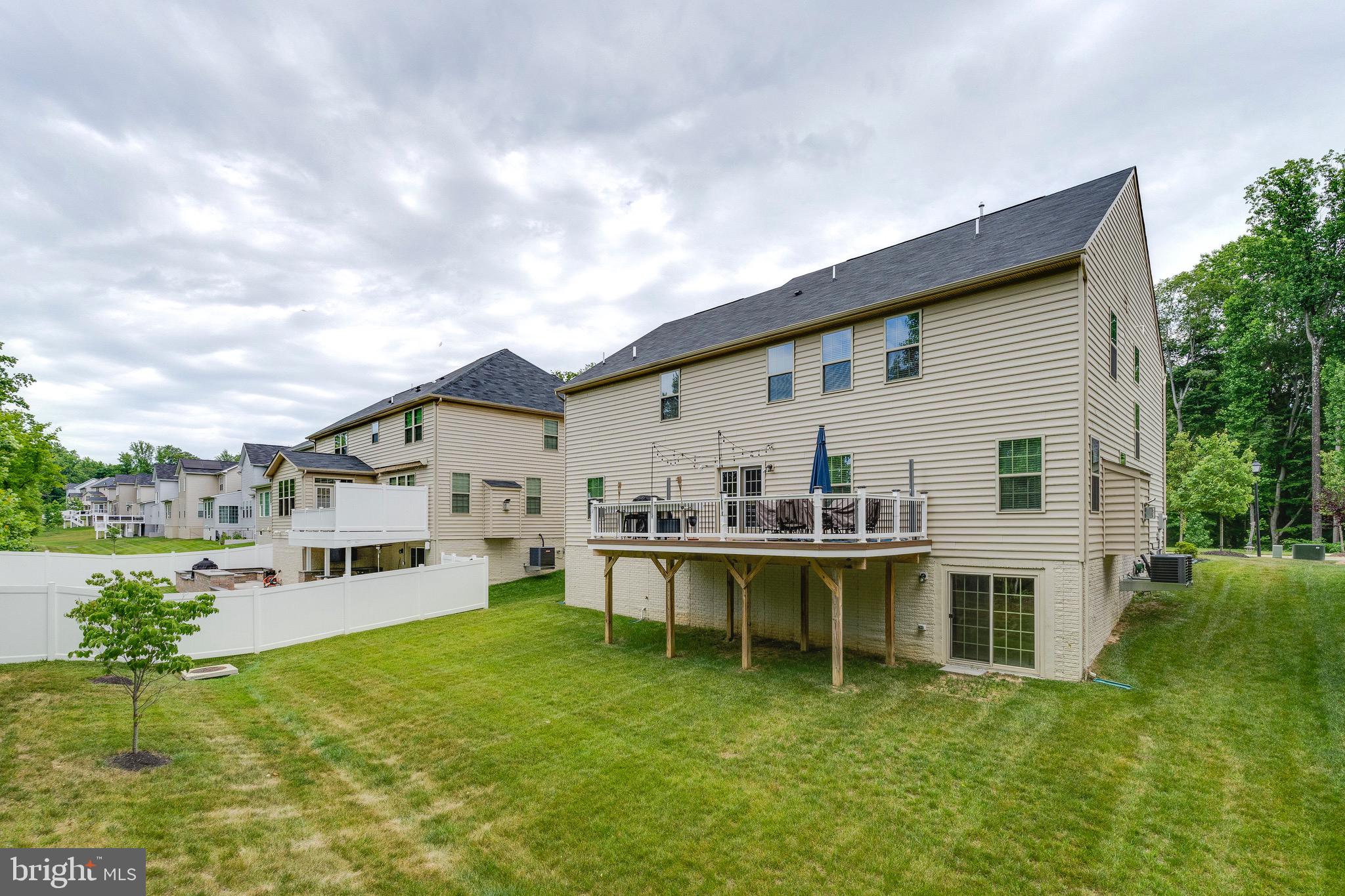 BALMORAL-PLAT 10> - Residential