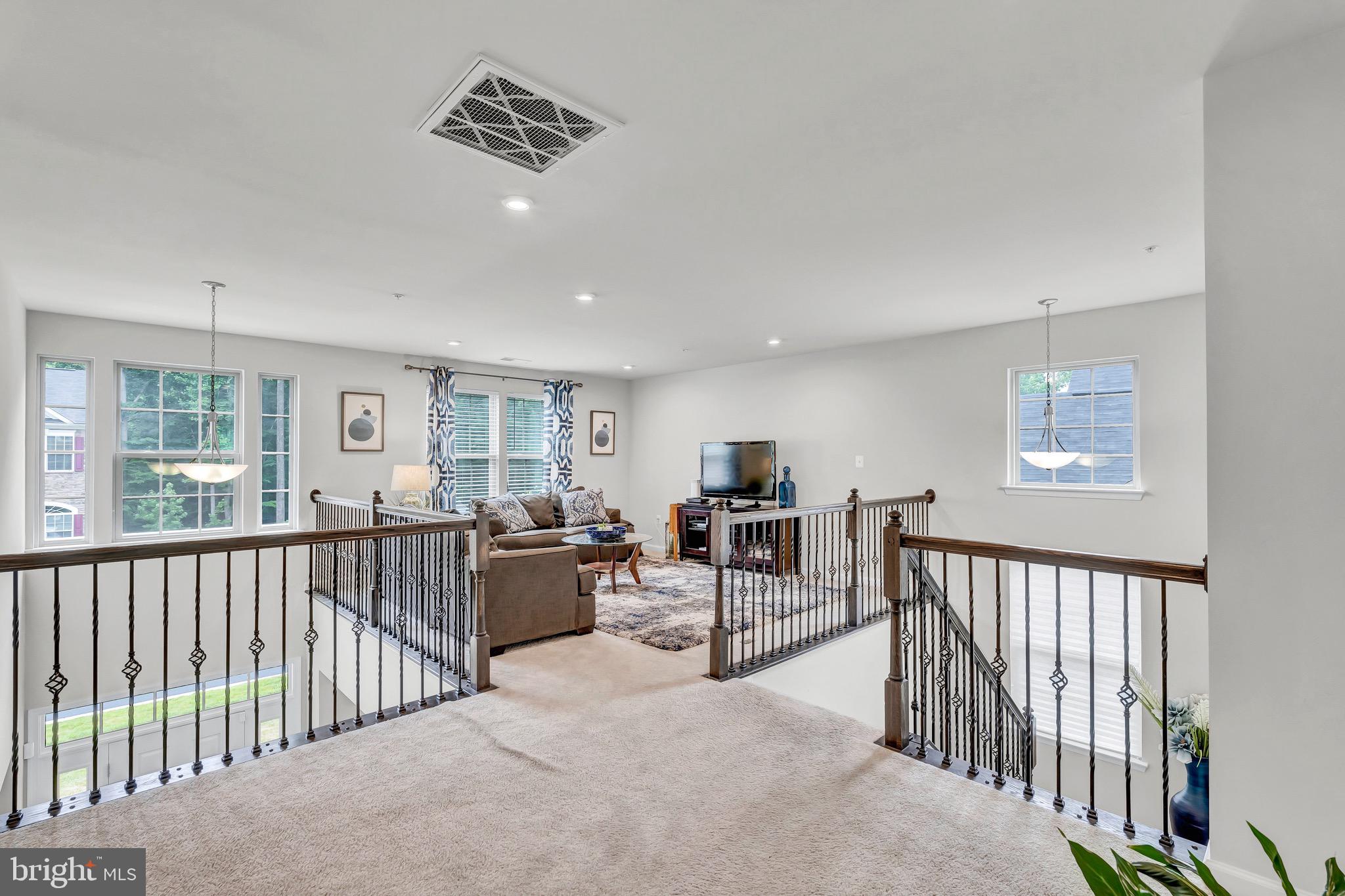 BALMORAL-PLAT 10> - Residential