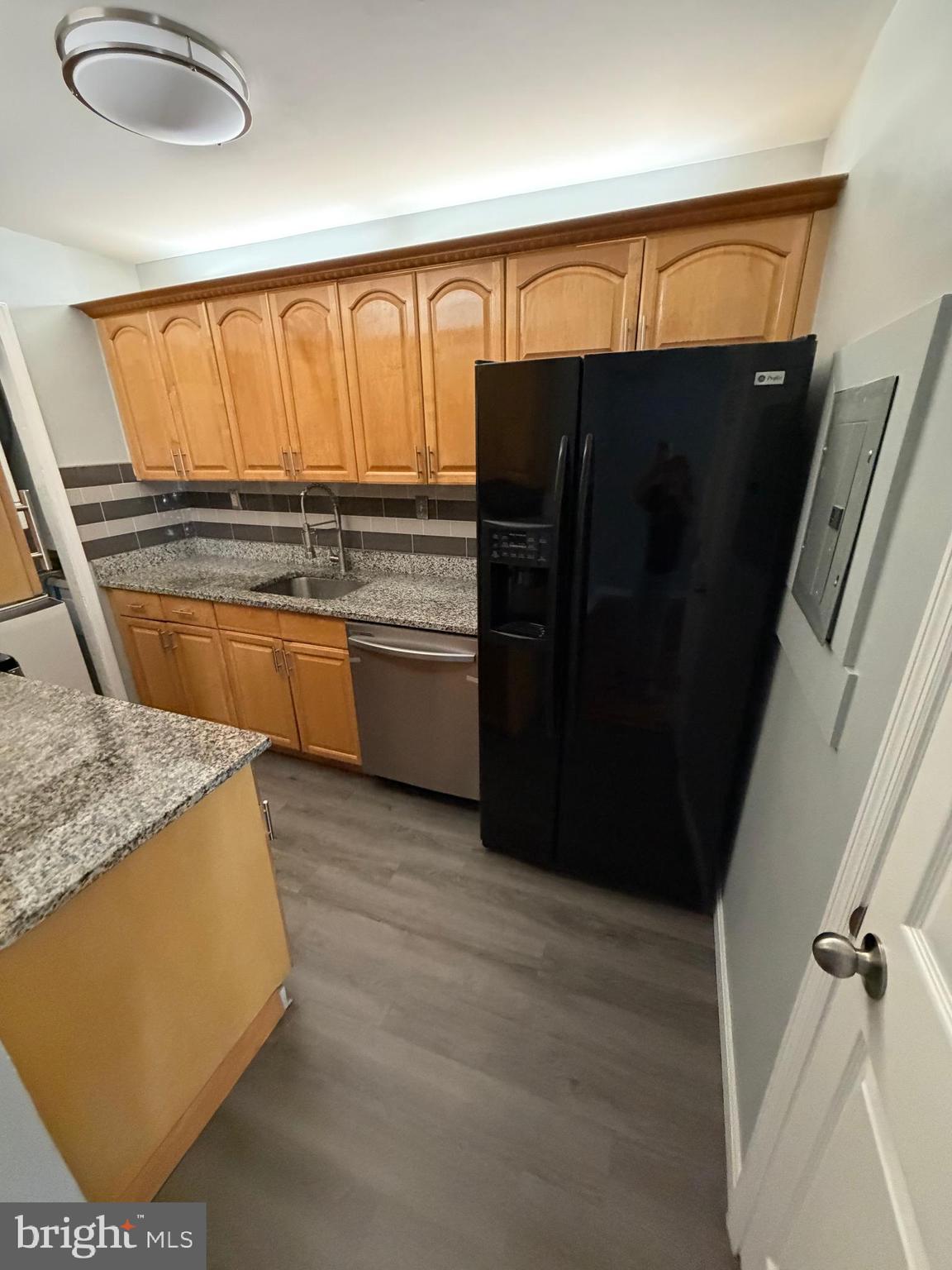 FRENCHMANS CREEK - Residential