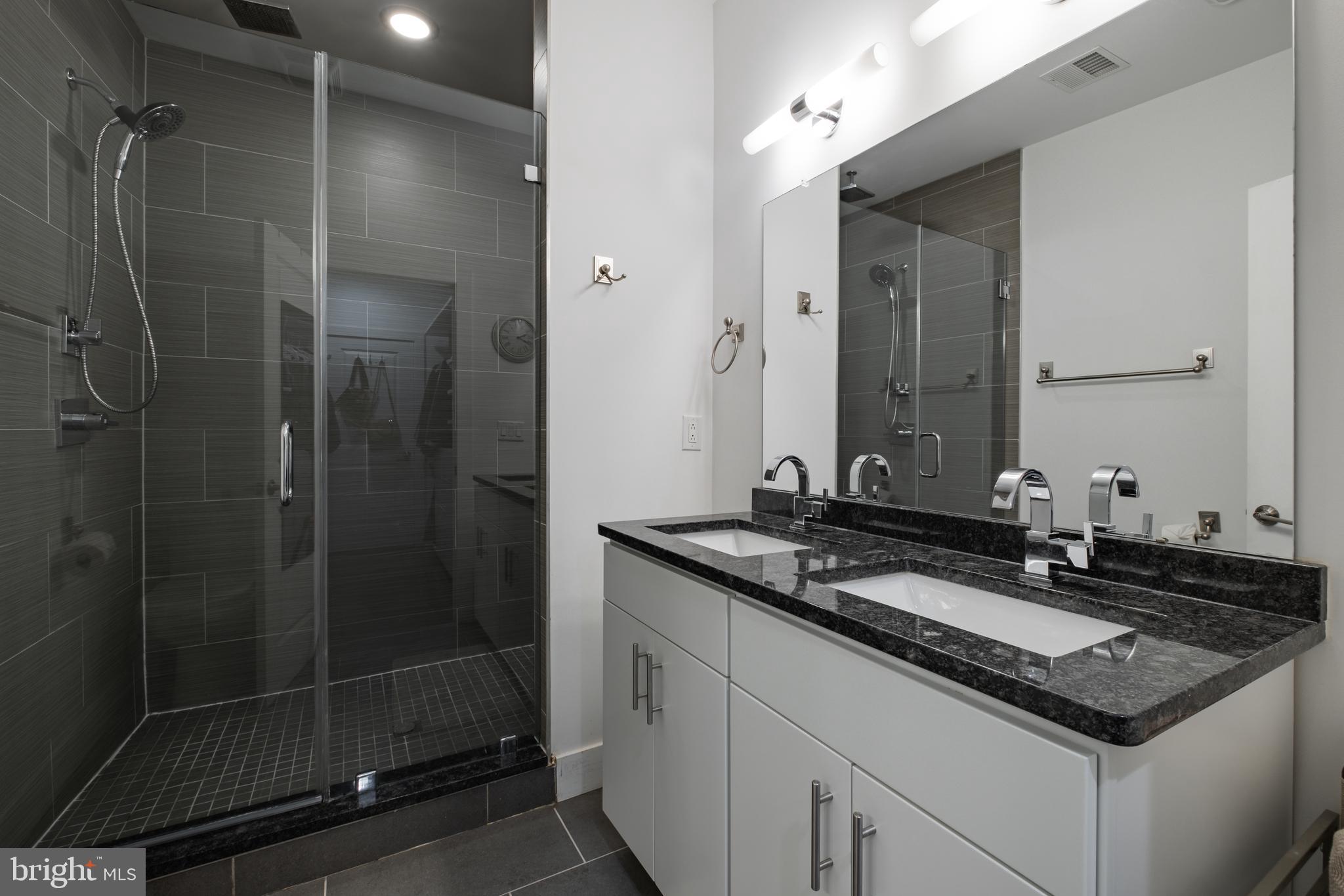 OLDE KENSINGTON - Residential