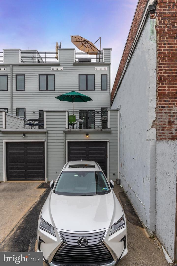 OLDE KENSINGTON - Residential