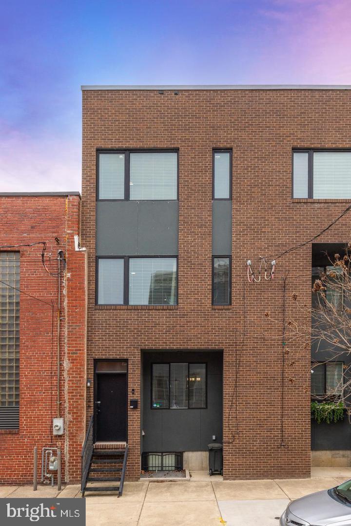 OLDE KENSINGTON - Residential