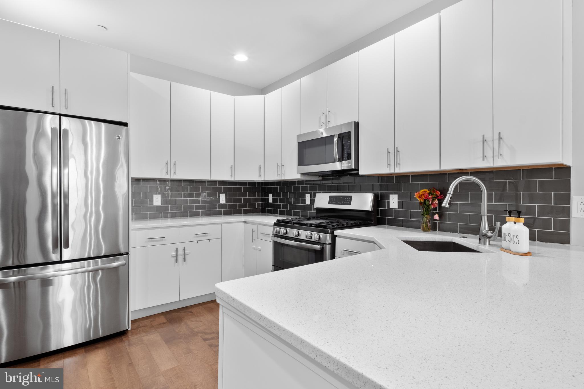 OLDE KENSINGTON - Residential