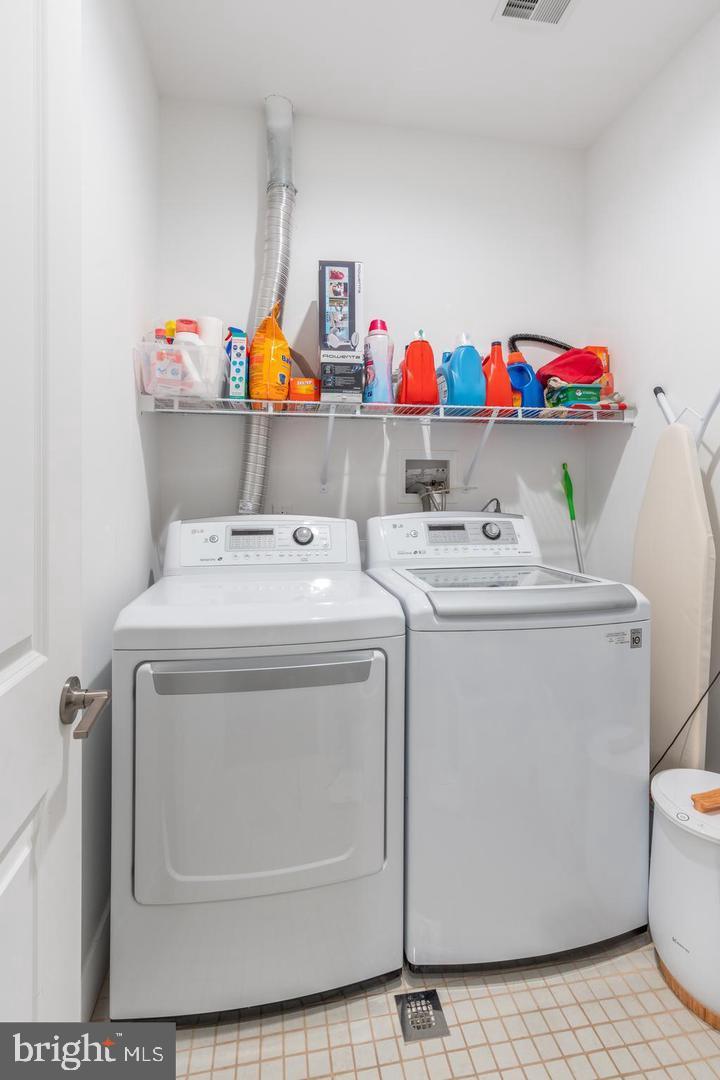 OLDE KENSINGTON - Residential