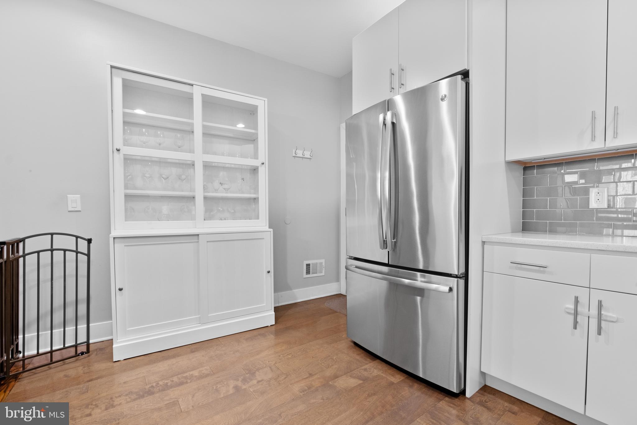 OLDE KENSINGTON - Residential