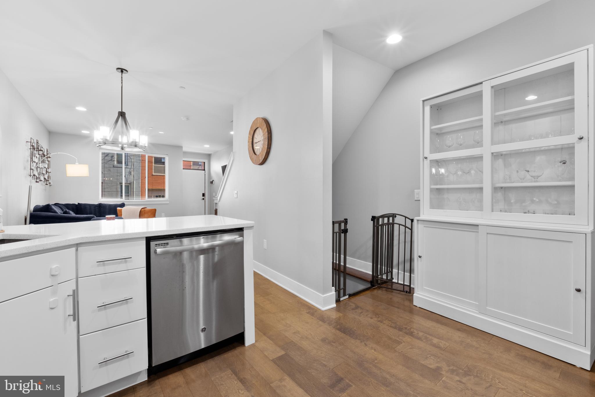 OLDE KENSINGTON - Residential