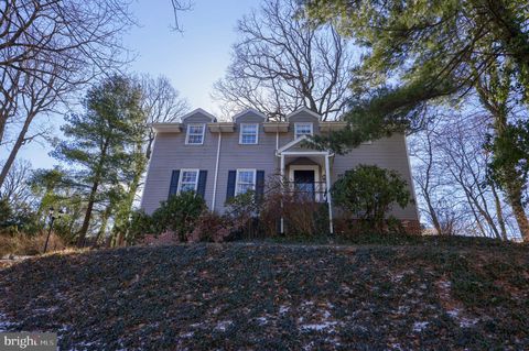 153 WOODLAND ROAD WYOMISSING PA 19610