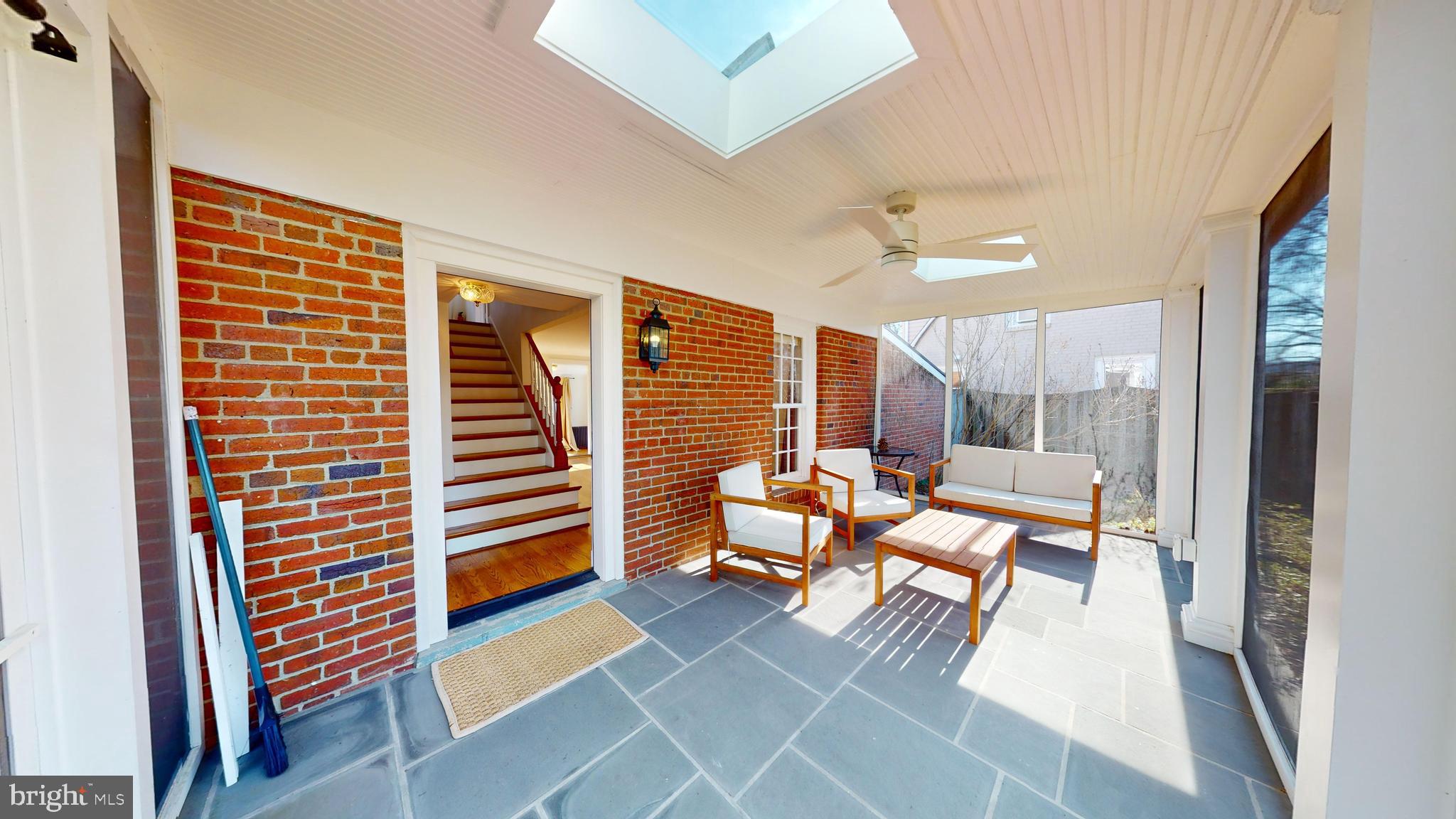 NEW ALEXANDRIA - Residential Lease