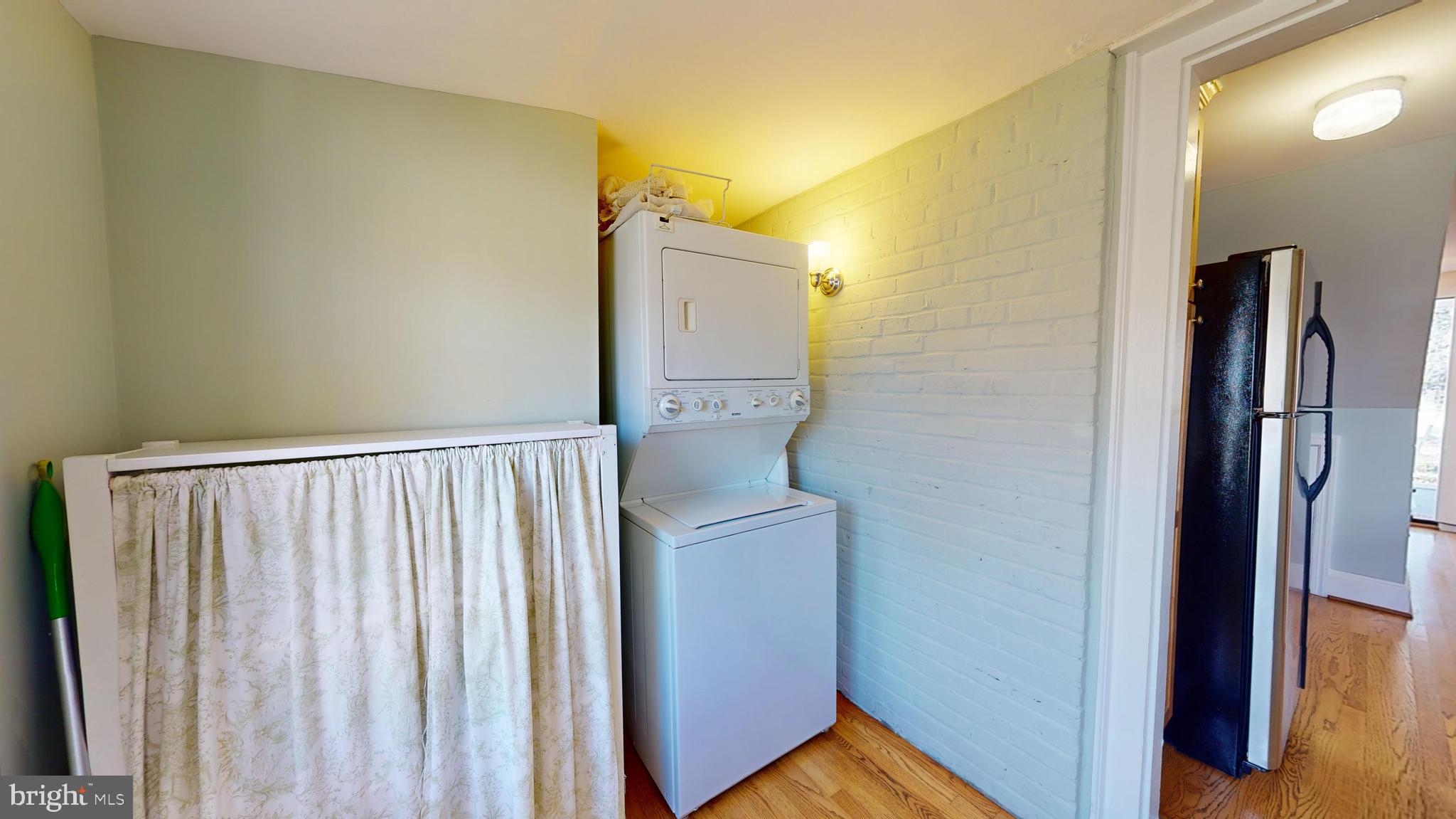 NEW ALEXANDRIA - Residential Lease