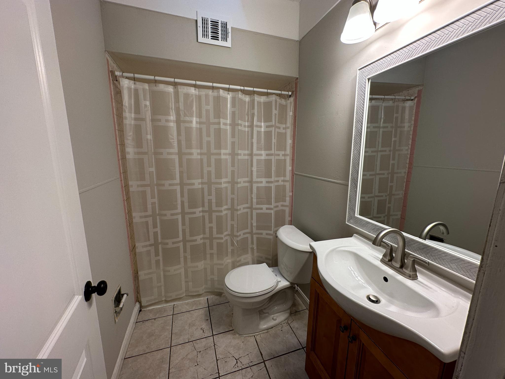 POINT BREEZE - Residential Lease