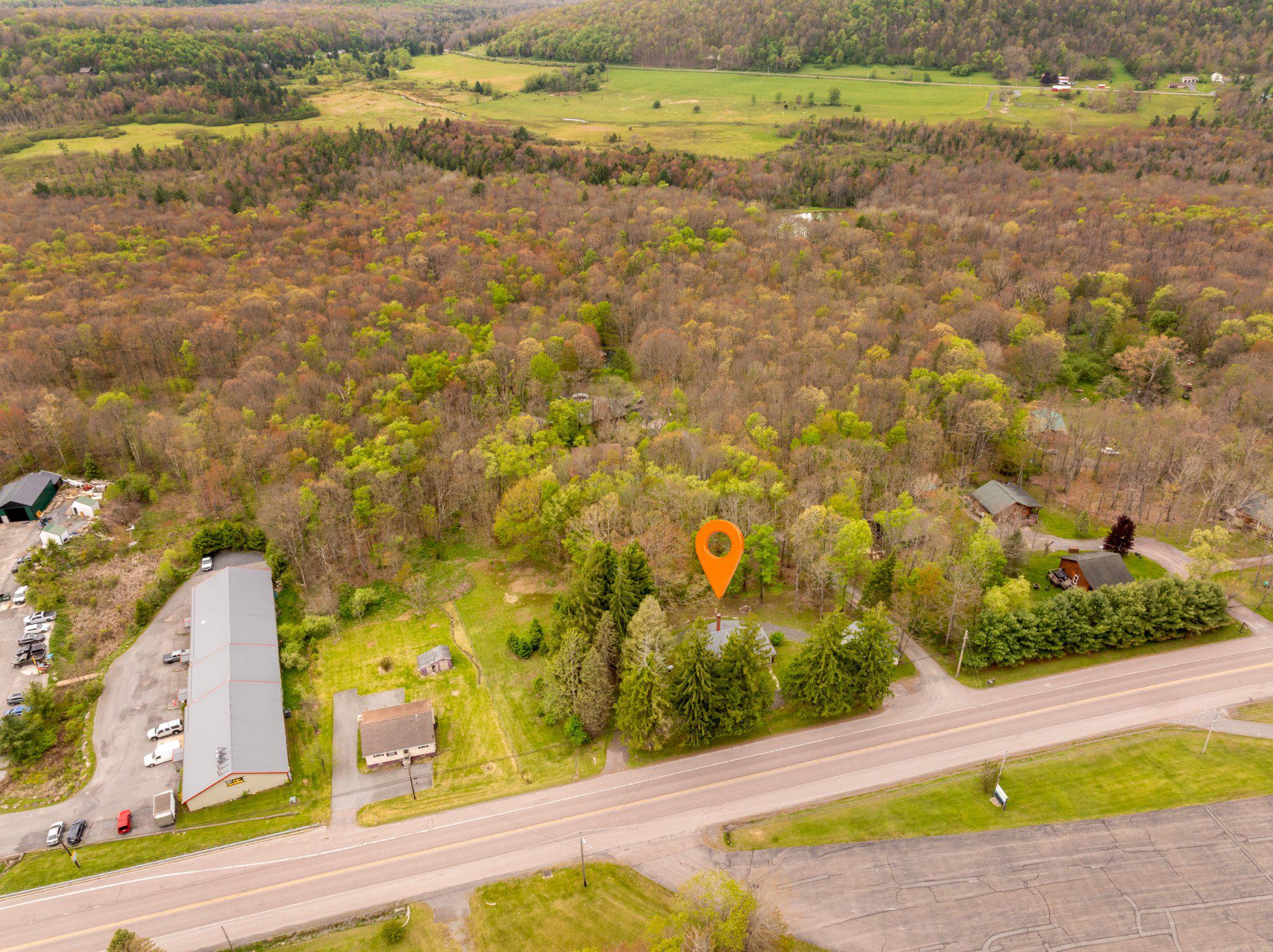 GARRETT HIGHWAY - Residential