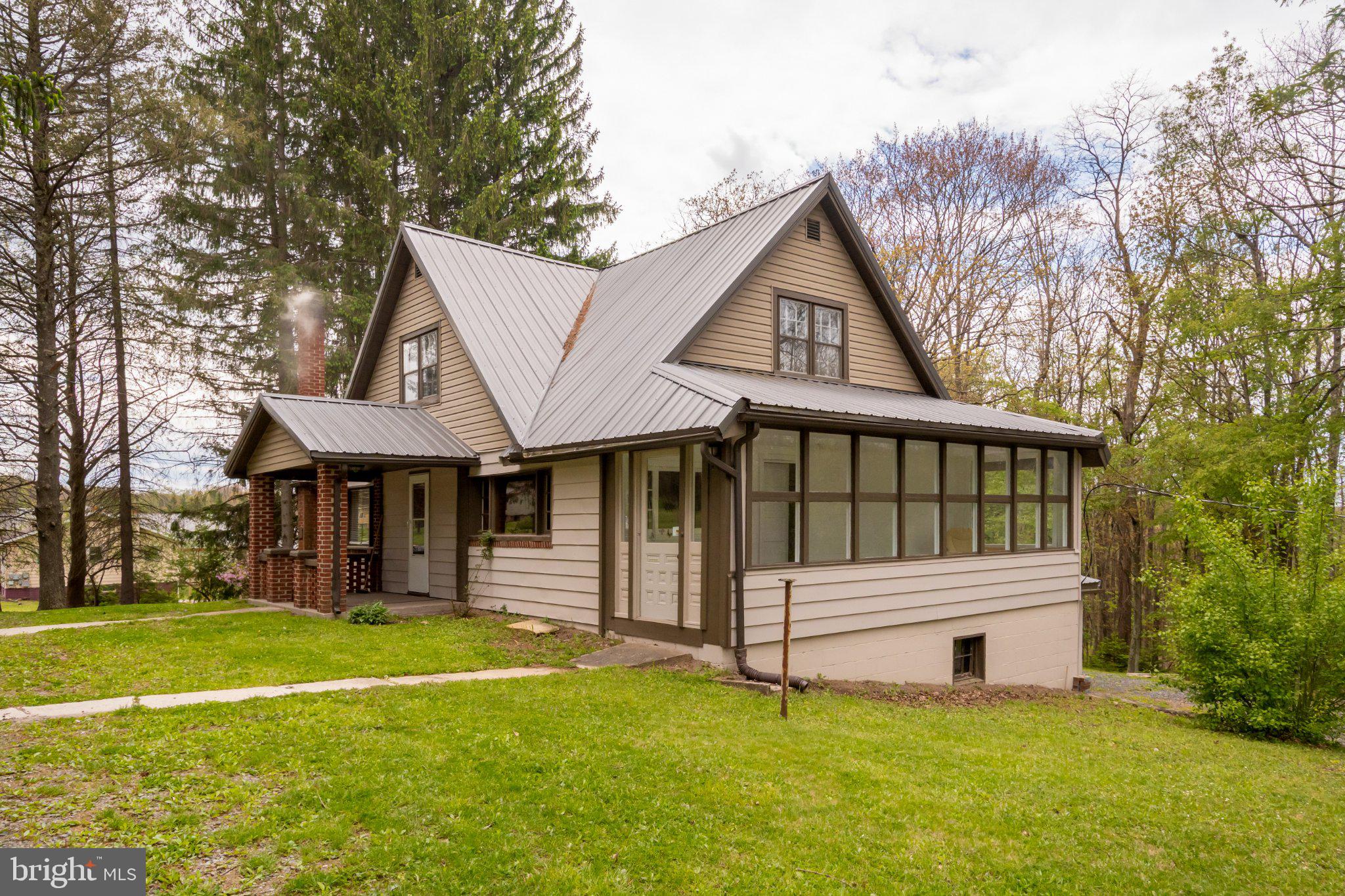 GARRETT HIGHWAY - Residential