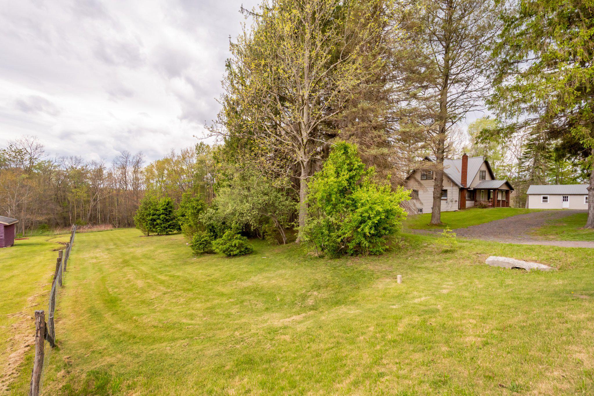 GARRETT HIGHWAY - Residential