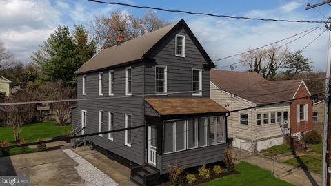 106 4TH AVENUE BALTIMORE MD 21227