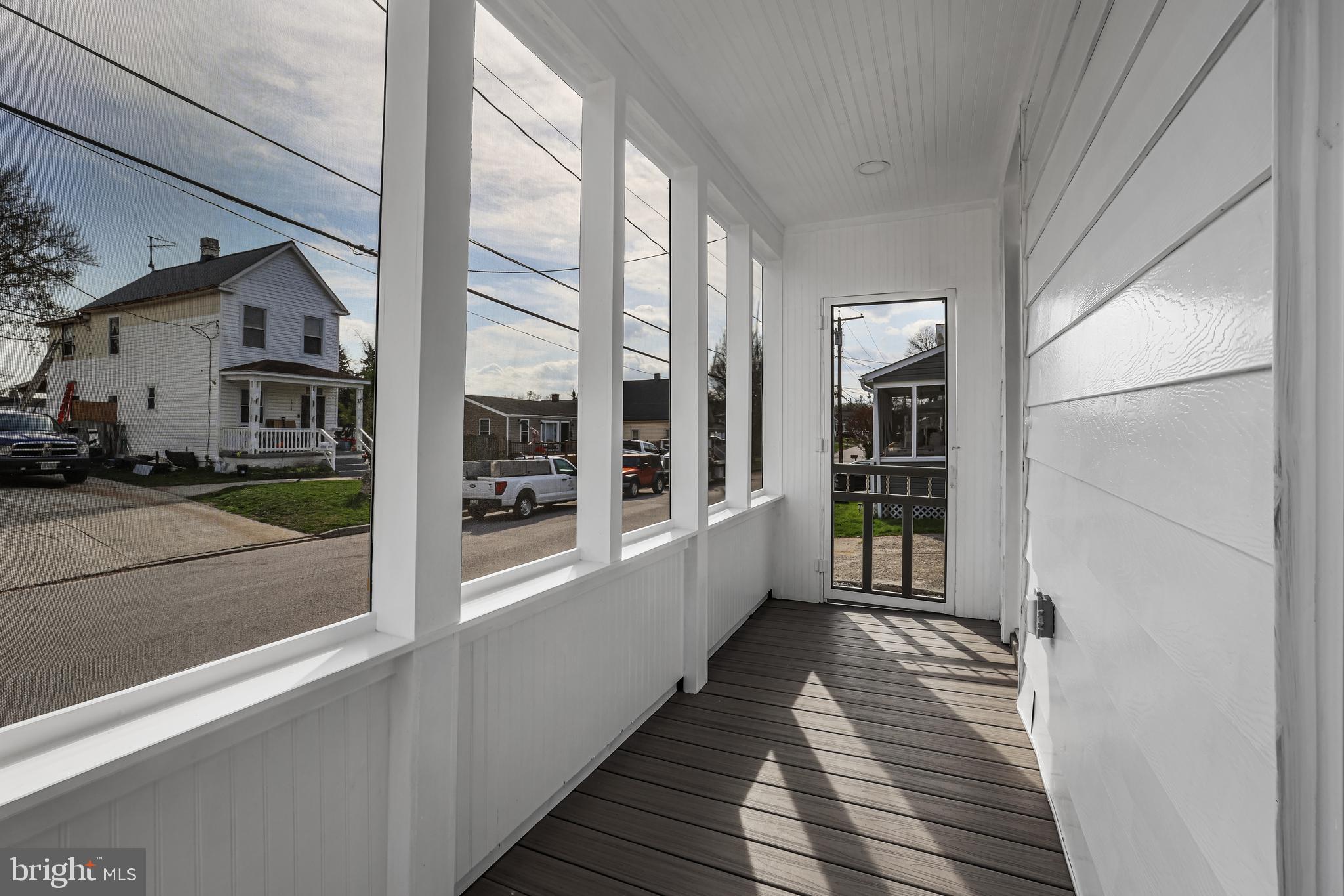 LANDSDOWNE - Residential