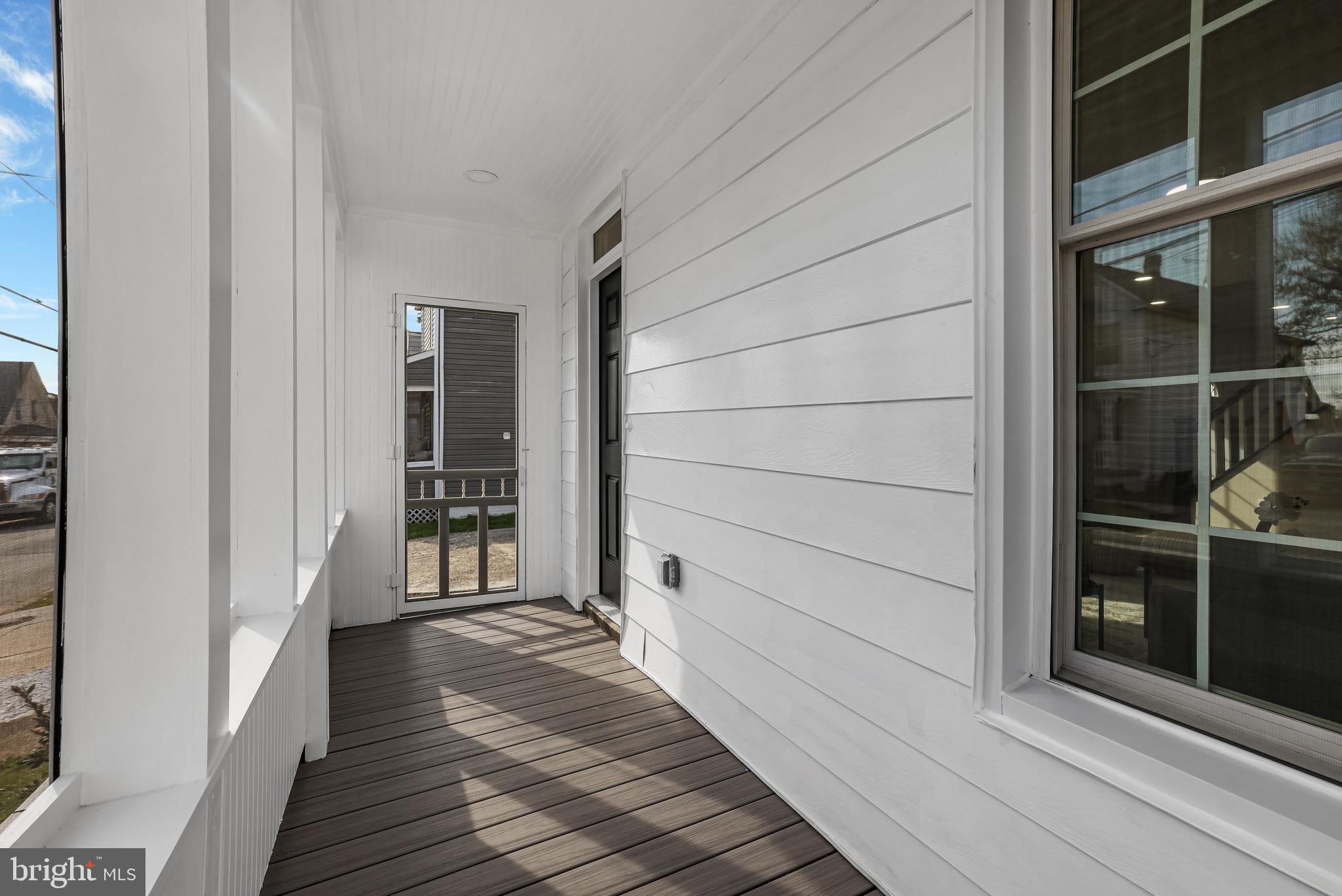 LANDSDOWNE - Residential