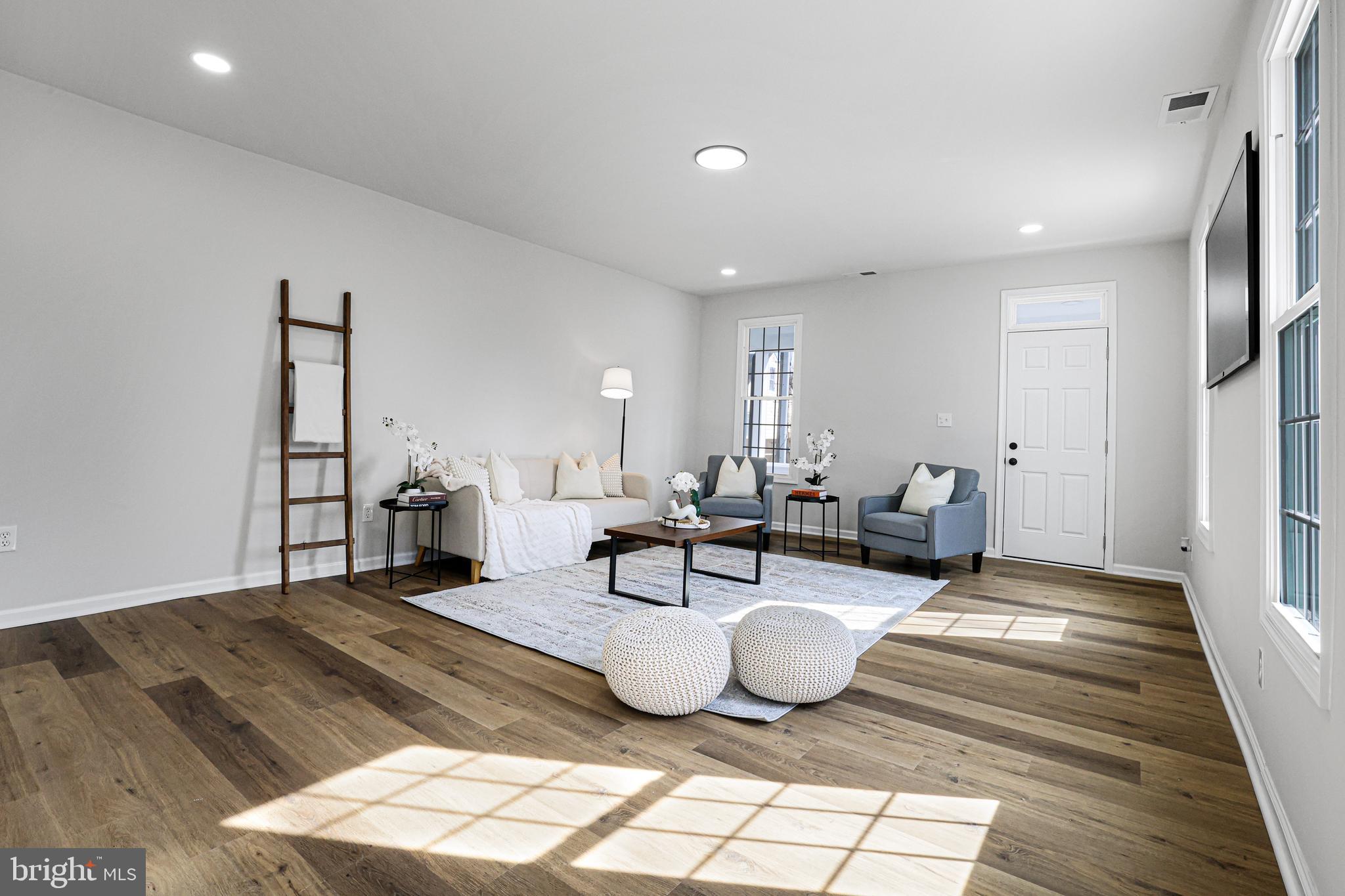 LANDSDOWNE - Residential