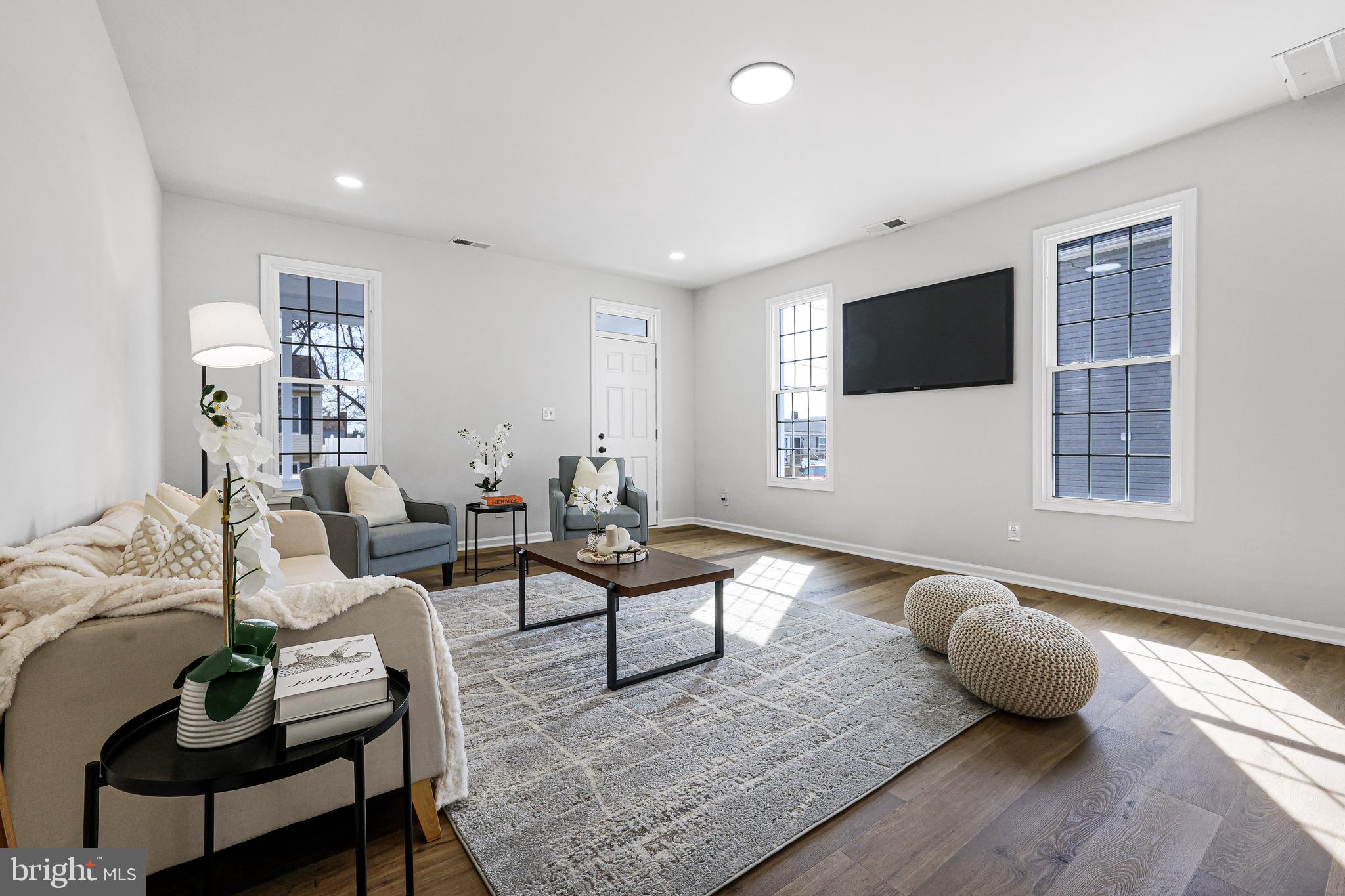 LANDSDOWNE - Residential