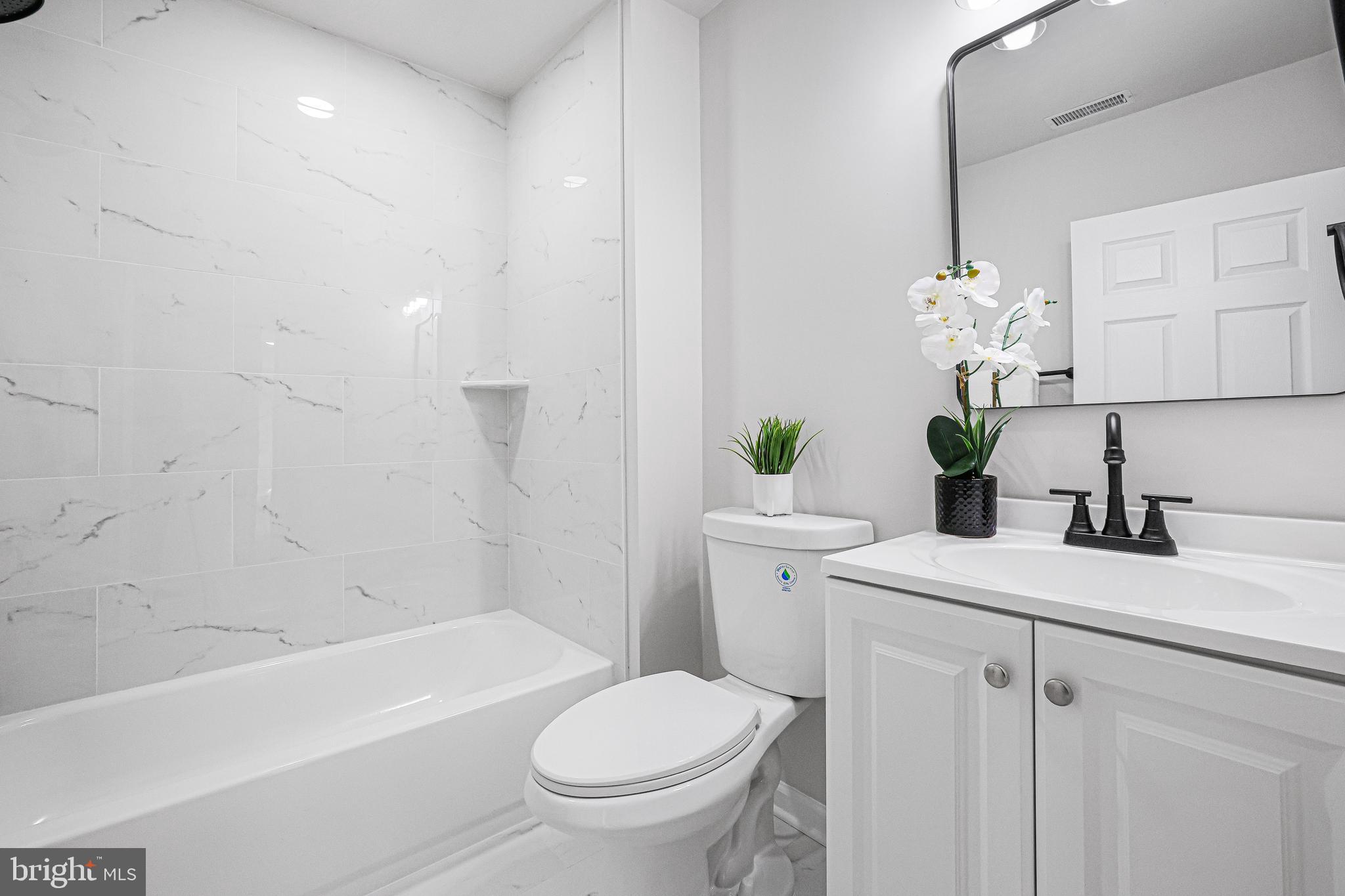 LANDSDOWNE - Residential