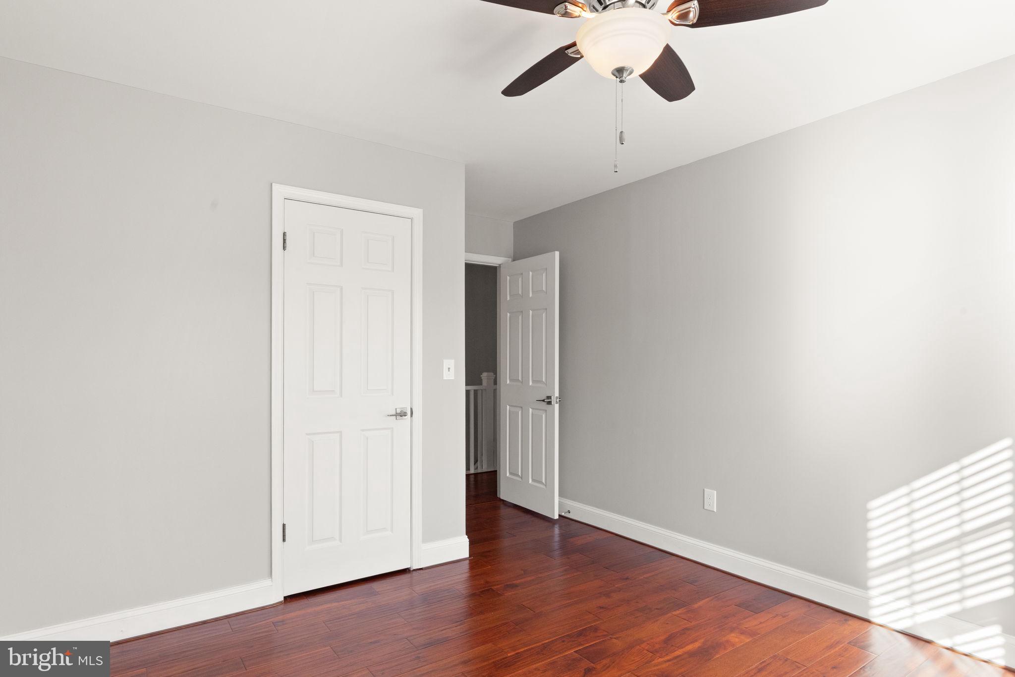 HUNTERS RUN - Residential