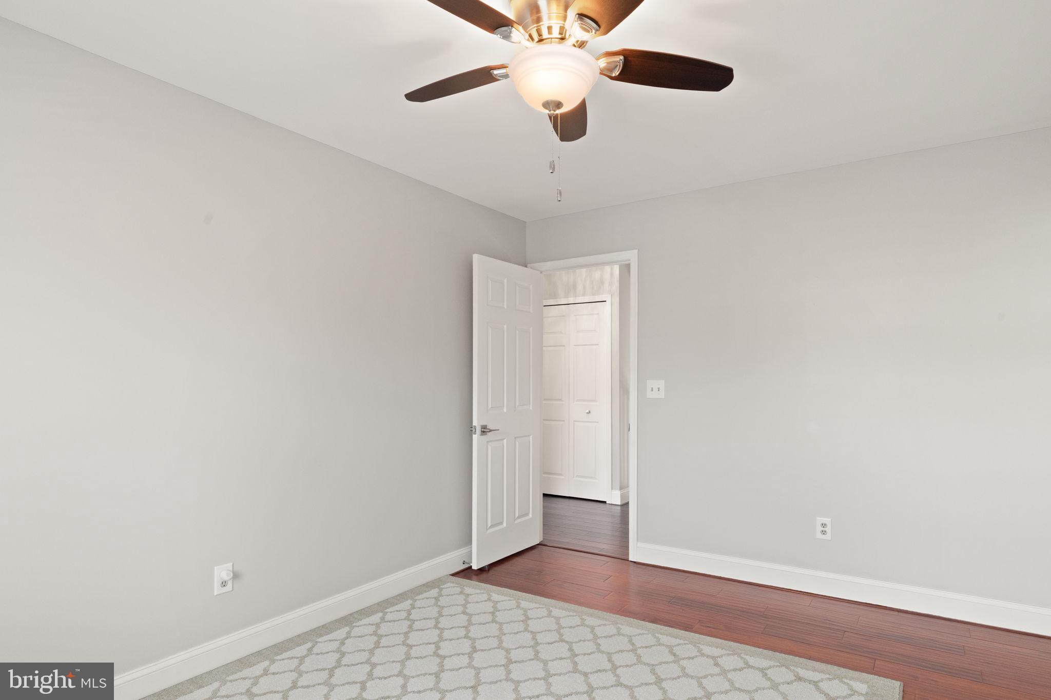 HUNTERS RUN - Residential