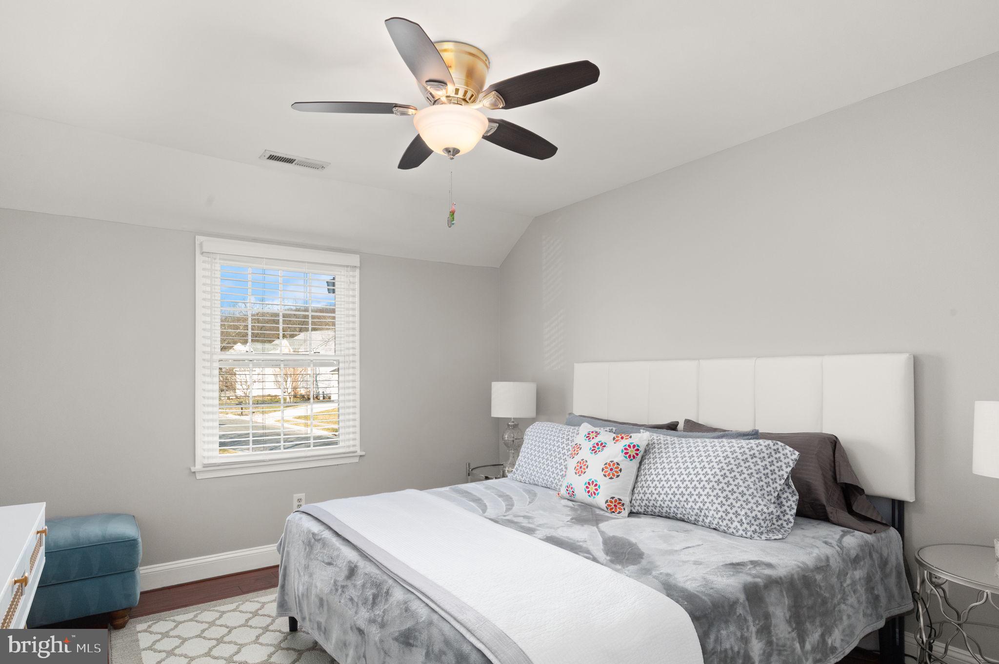 HUNTERS RUN - Residential