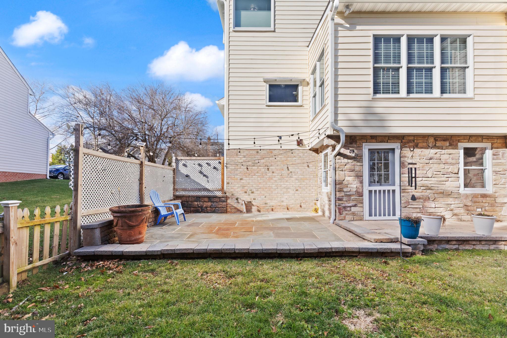 HUNTERS RUN - Residential