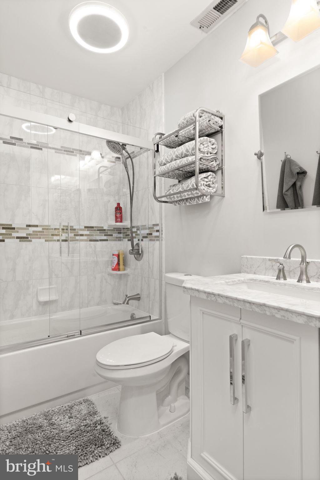 HUNTERS RUN - Residential