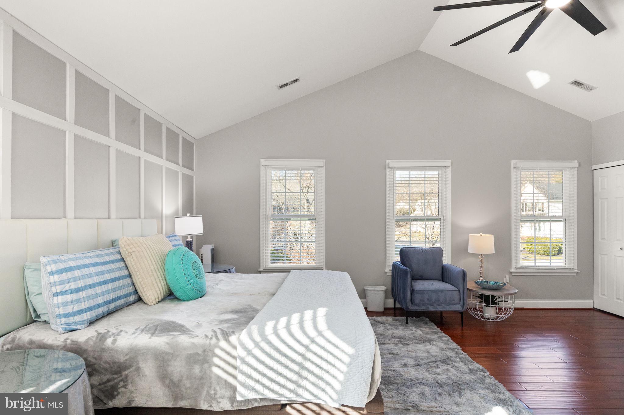 HUNTERS RUN - Residential