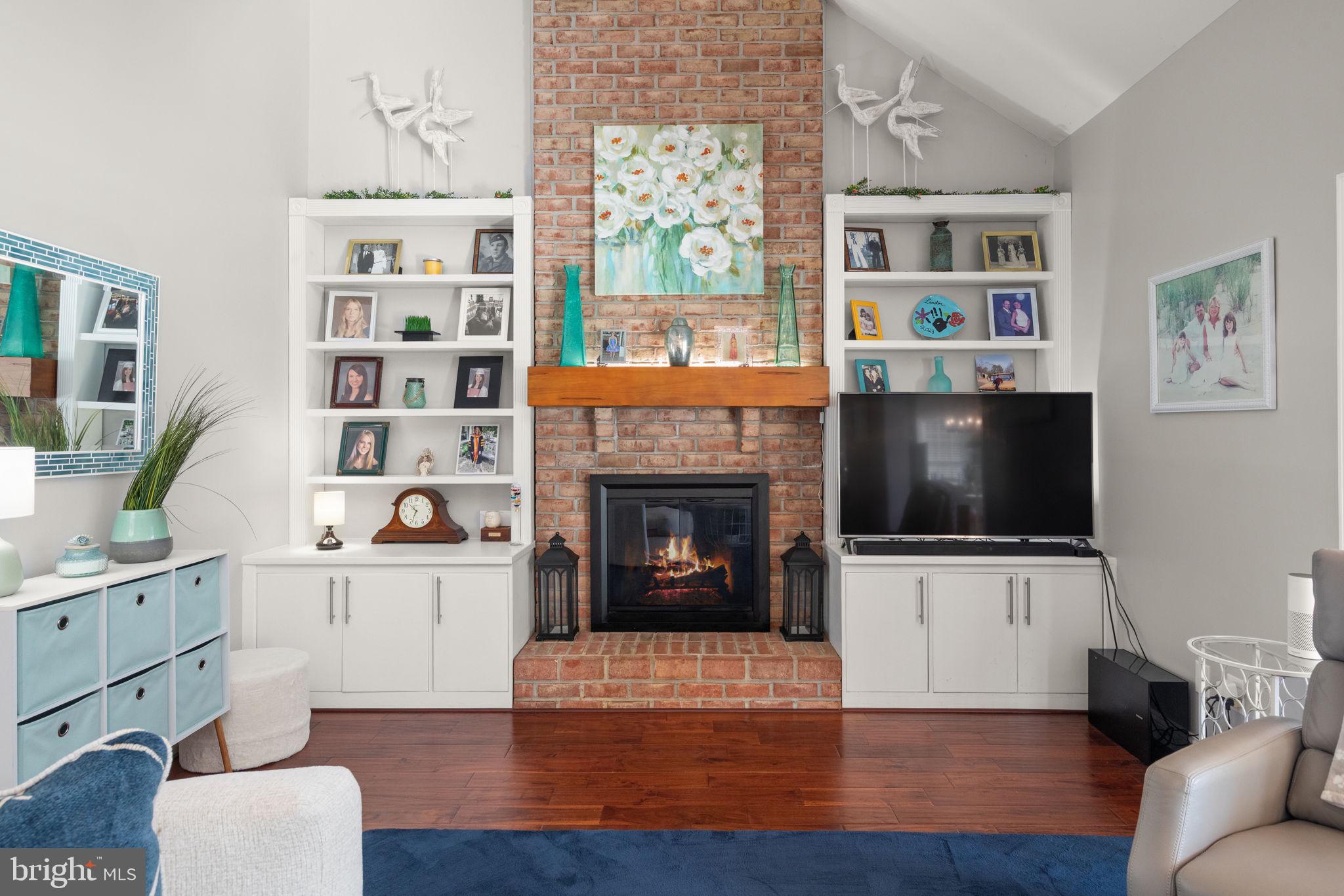 HUNTERS RUN - Residential