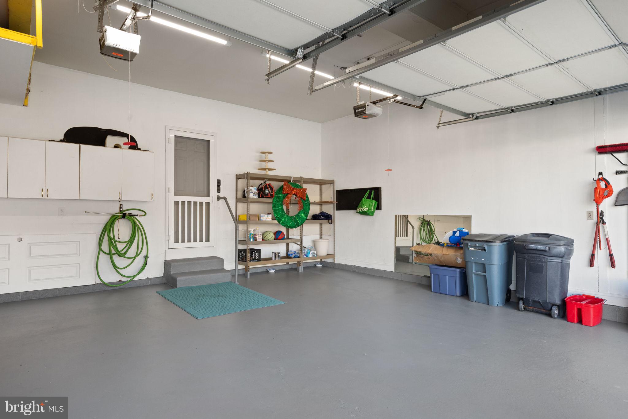 HUNTERS RUN - Residential