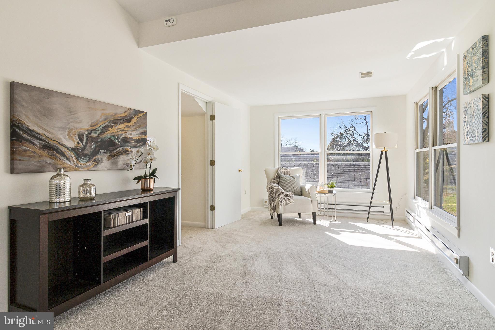 OVER LEE KNOLLS - Residential