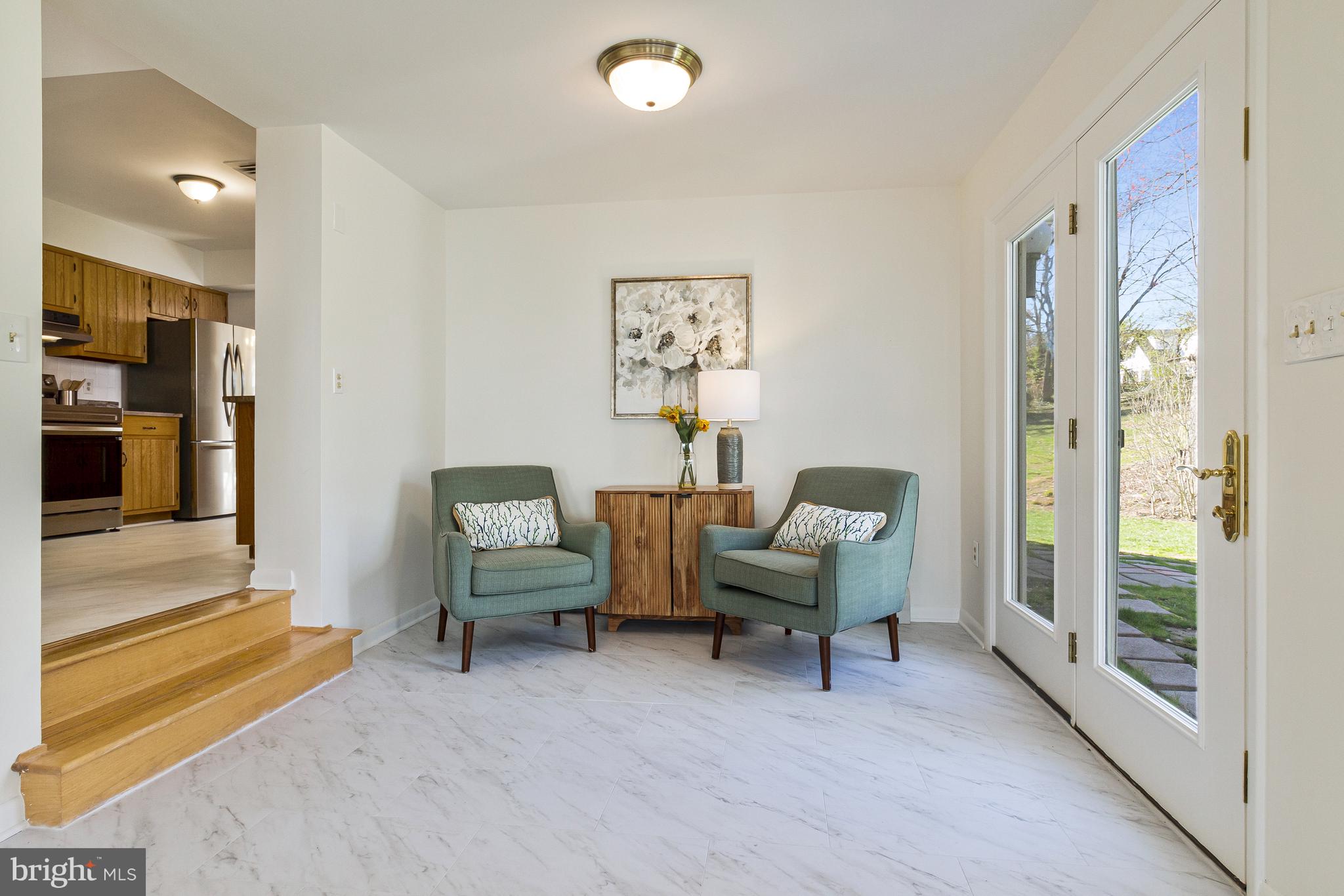 OVER LEE KNOLLS - Residential