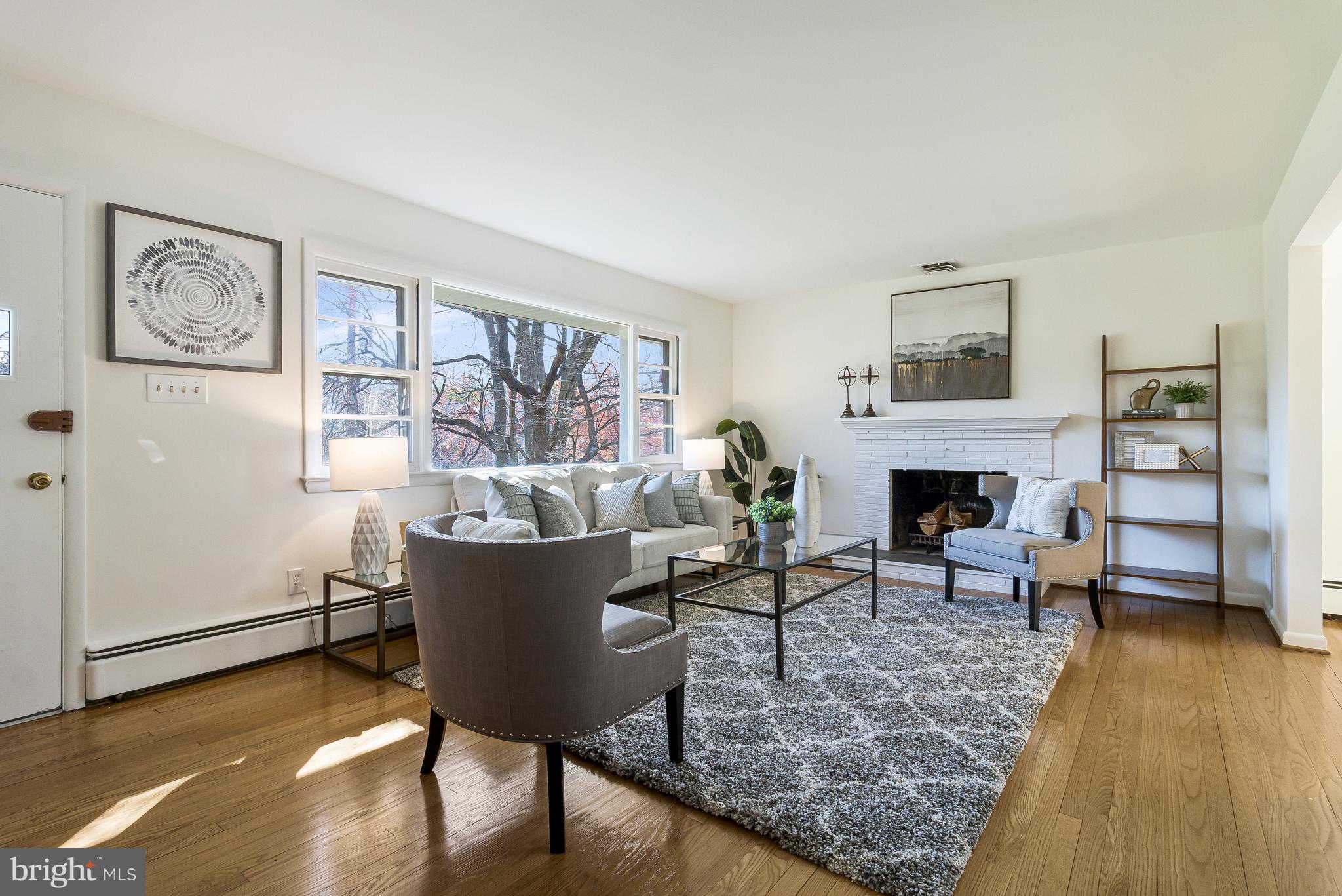 OVER LEE KNOLLS - Residential