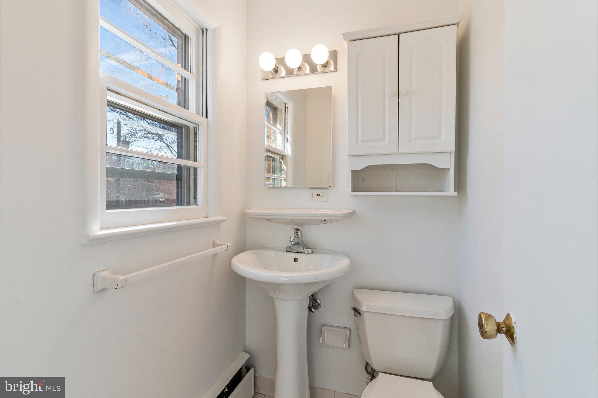 OVER LEE KNOLLS - Residential