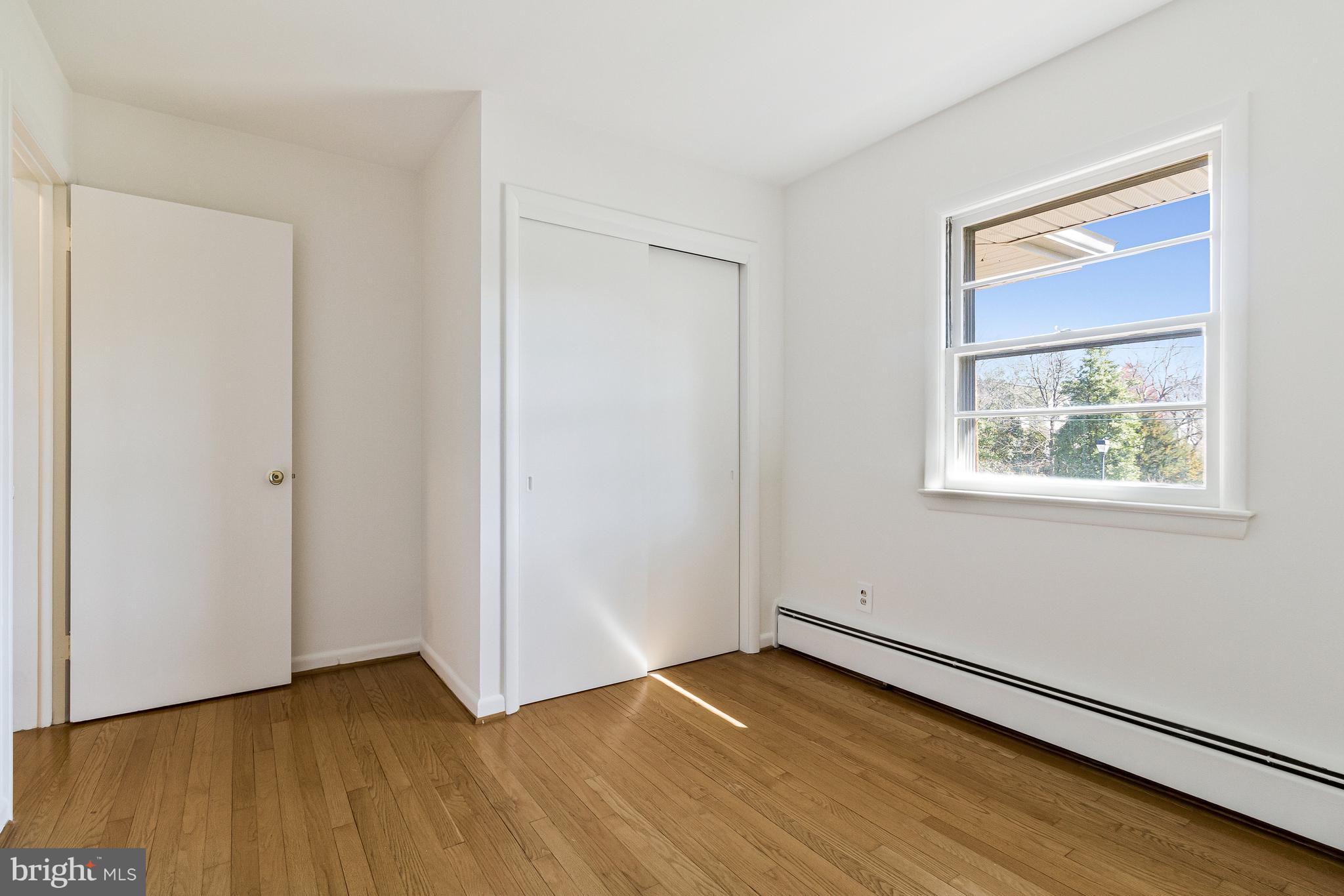 OVER LEE KNOLLS - Residential