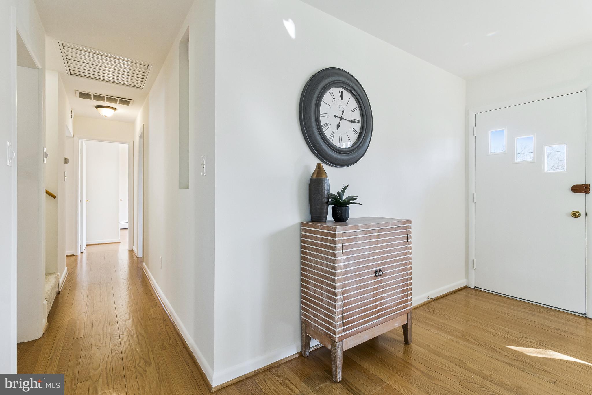 OVER LEE KNOLLS - Residential