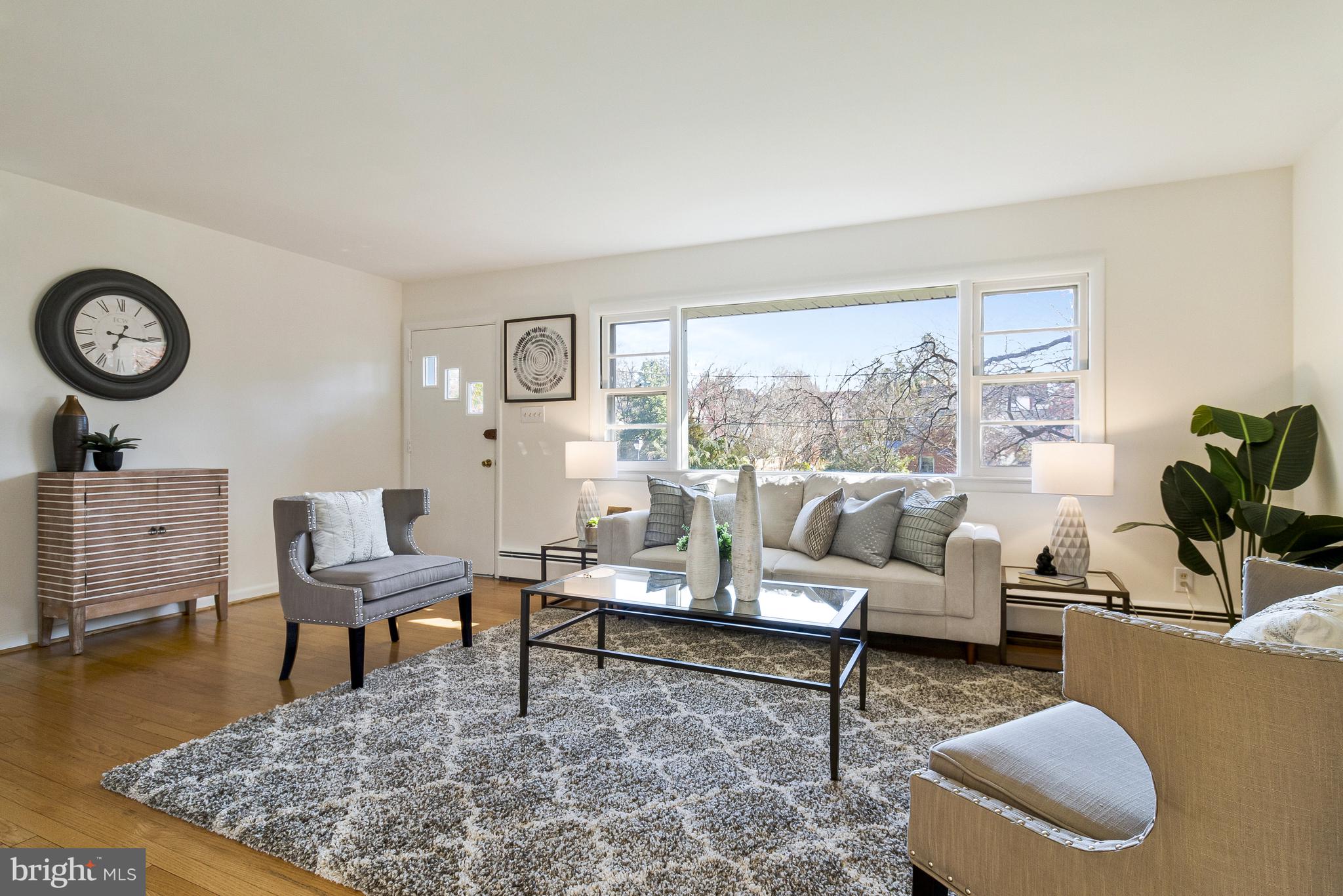 OVER LEE KNOLLS - Residential