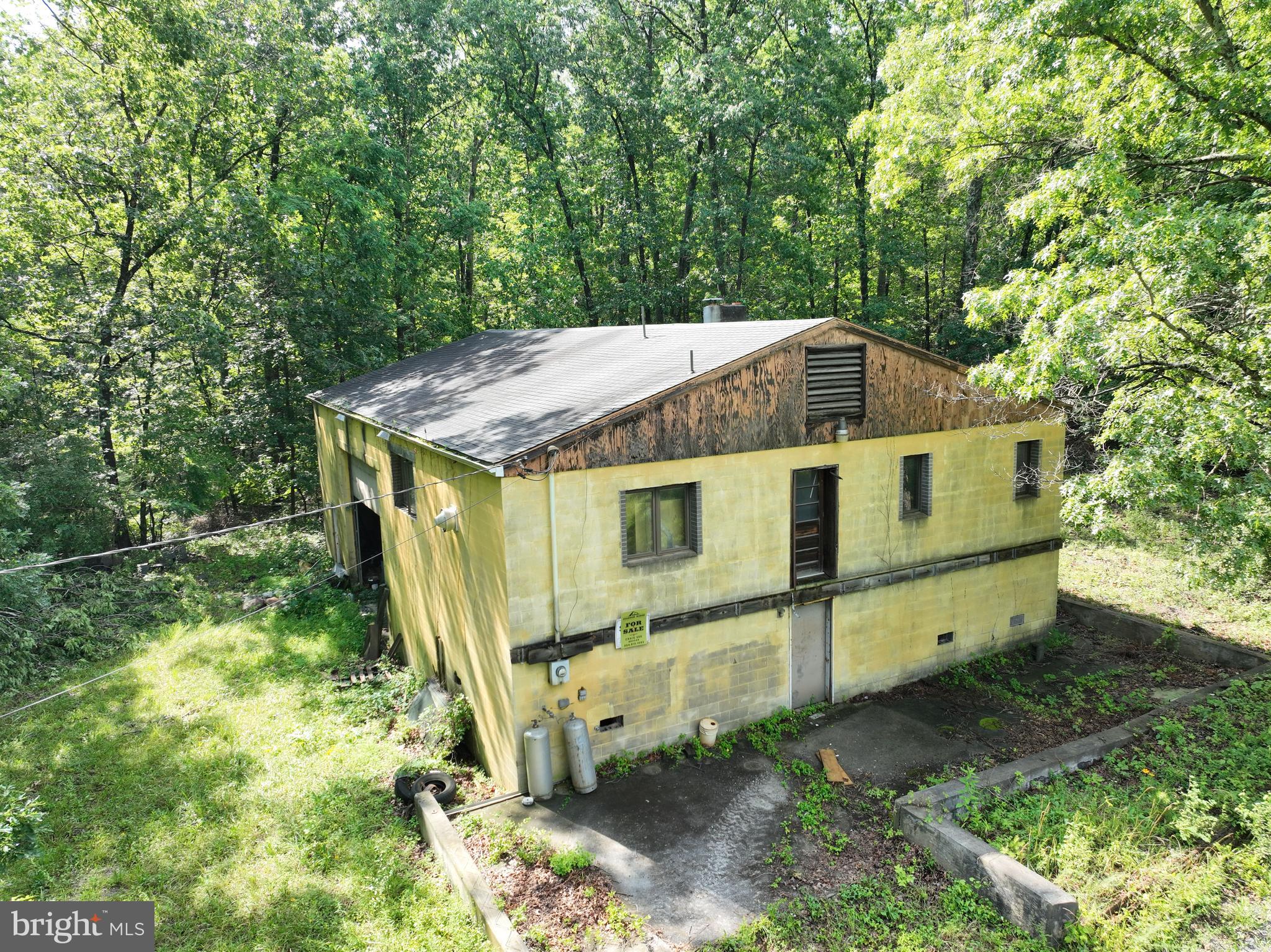 NONE AVAILABLE - Land