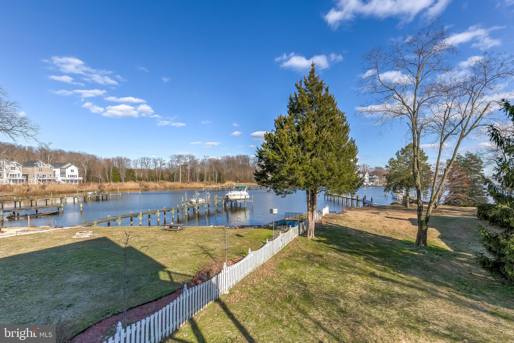 BOWLEYS QUARTERS - Residential