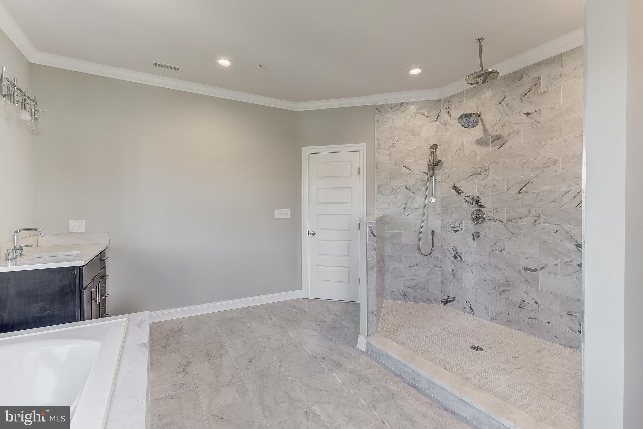 BOWLEYS QUARTERS - Residential