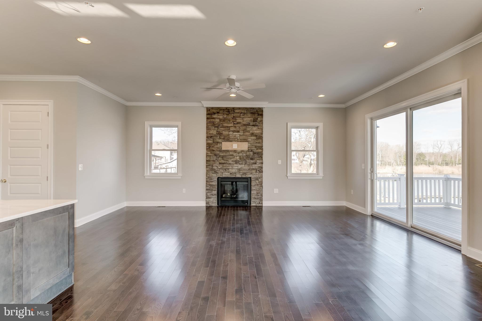 BOWLEYS QUARTERS - Residential