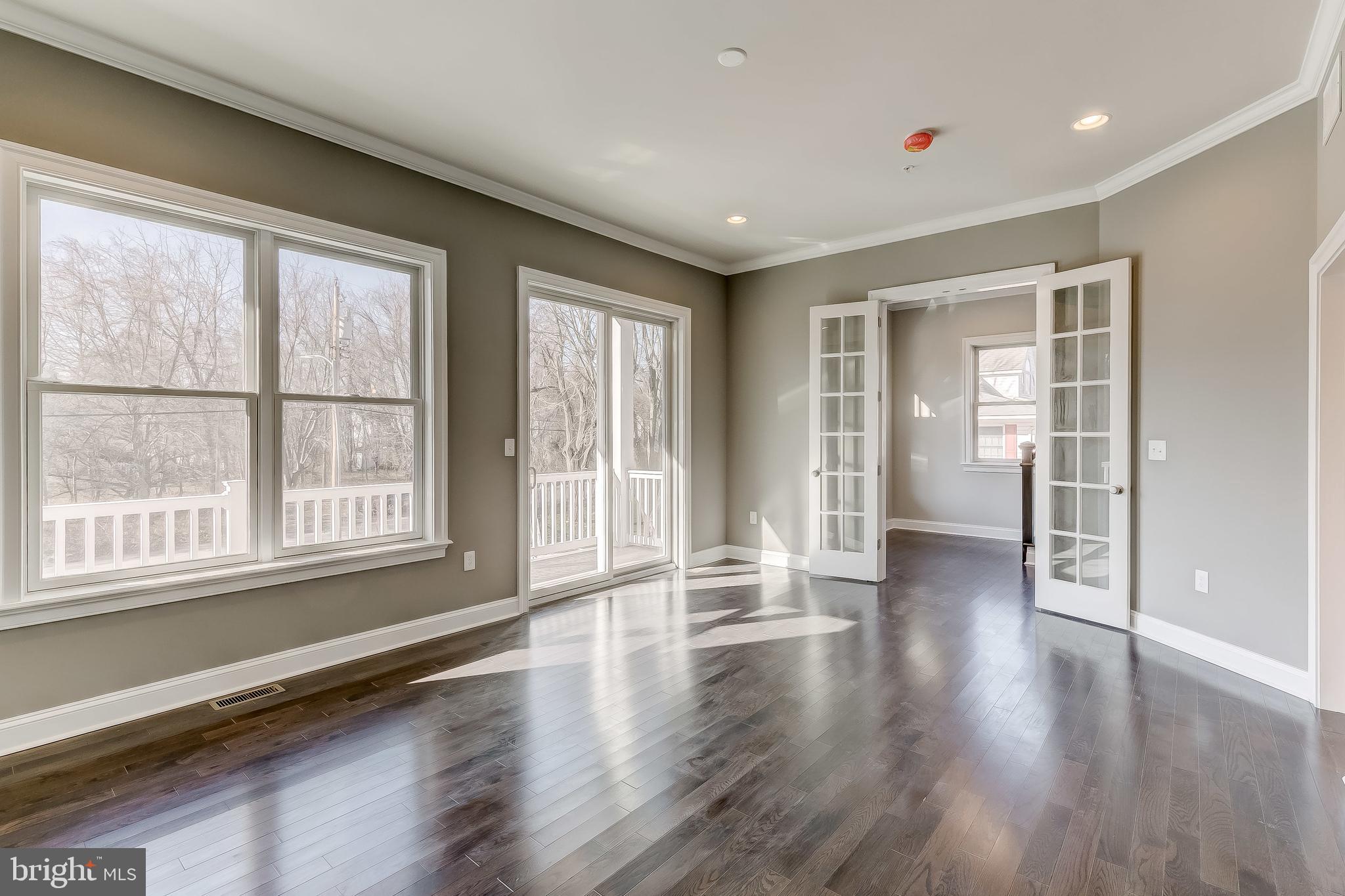 BOWLEYS QUARTERS - Residential